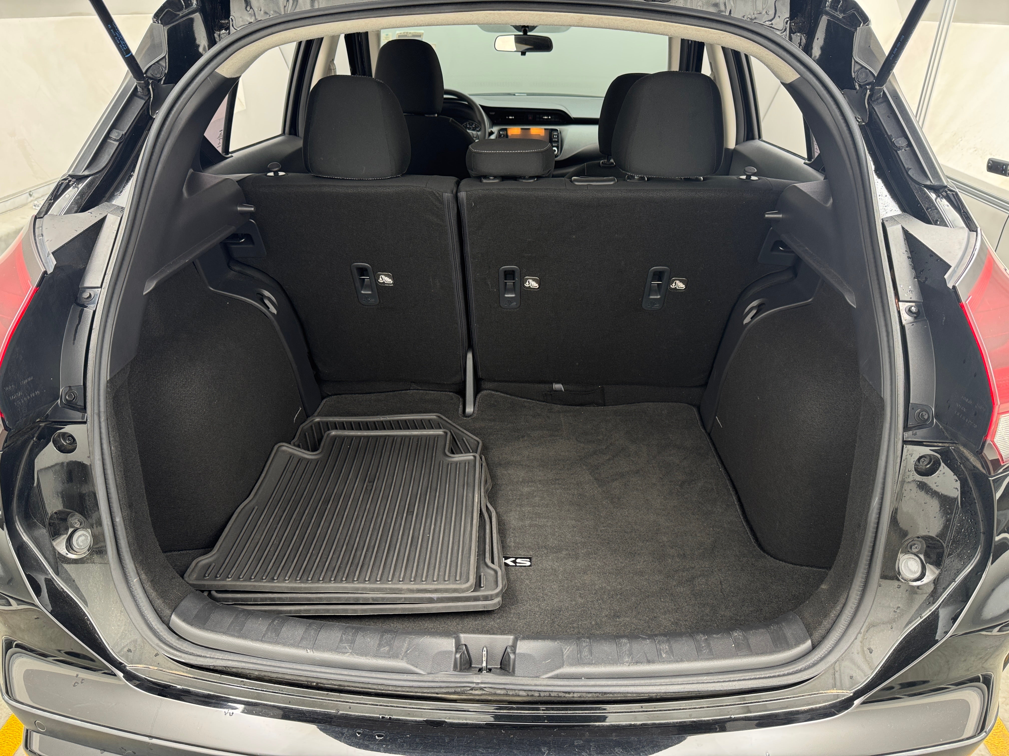 2021 Nissan Kicks SV 7