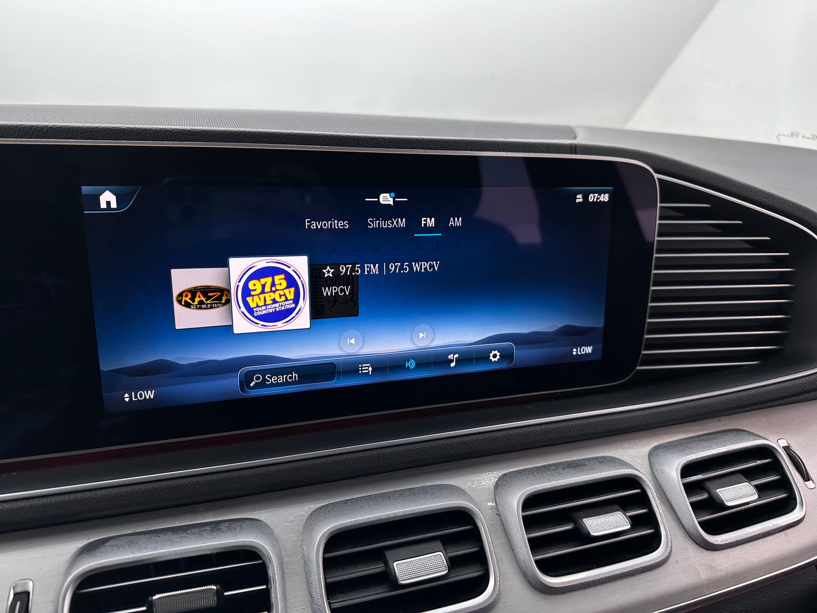 Thumbnail: 2024 Mercedes-Benz GLS - 3