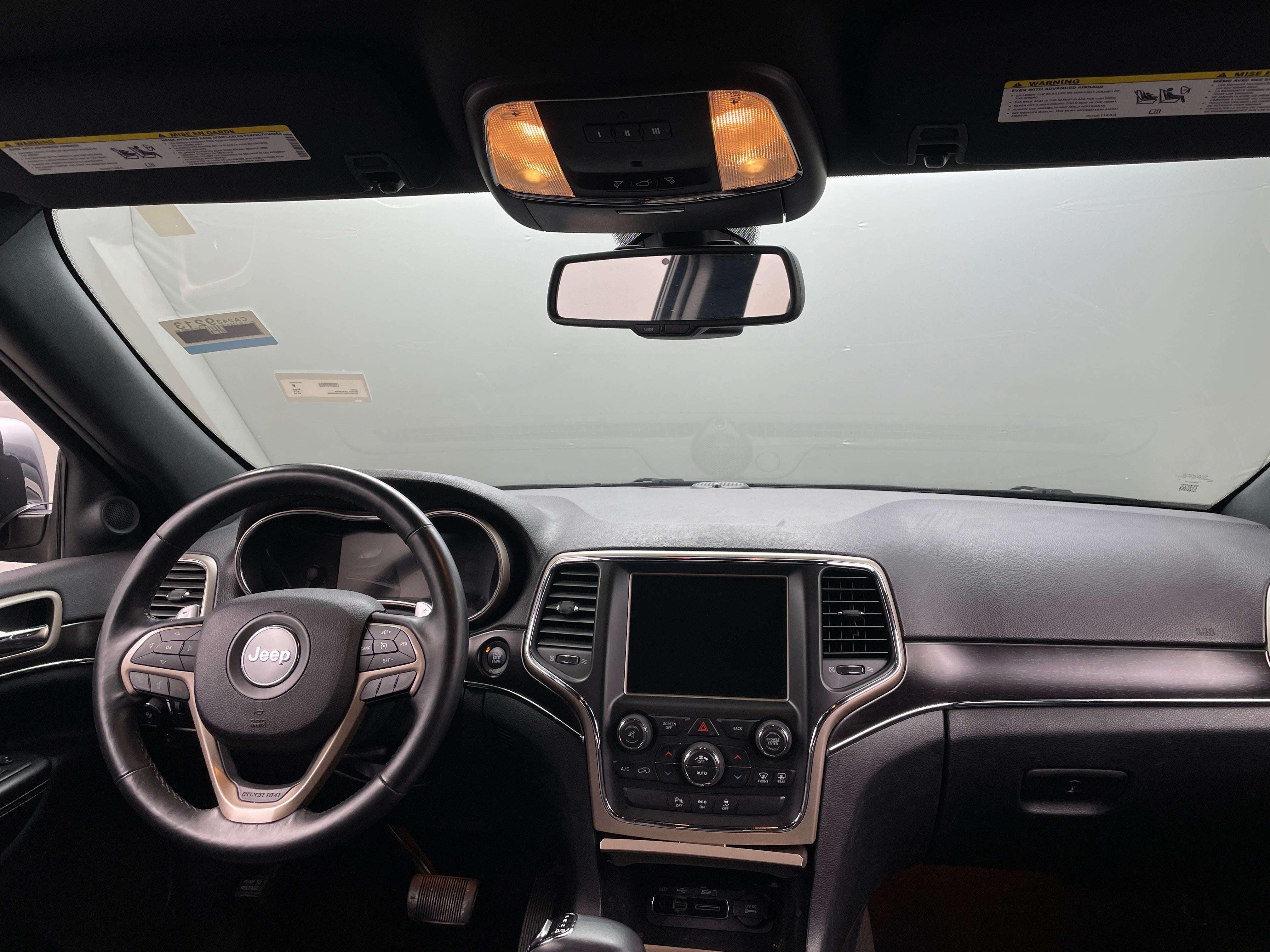 2014 Jeep Grand Cherokee Limited Edition 2