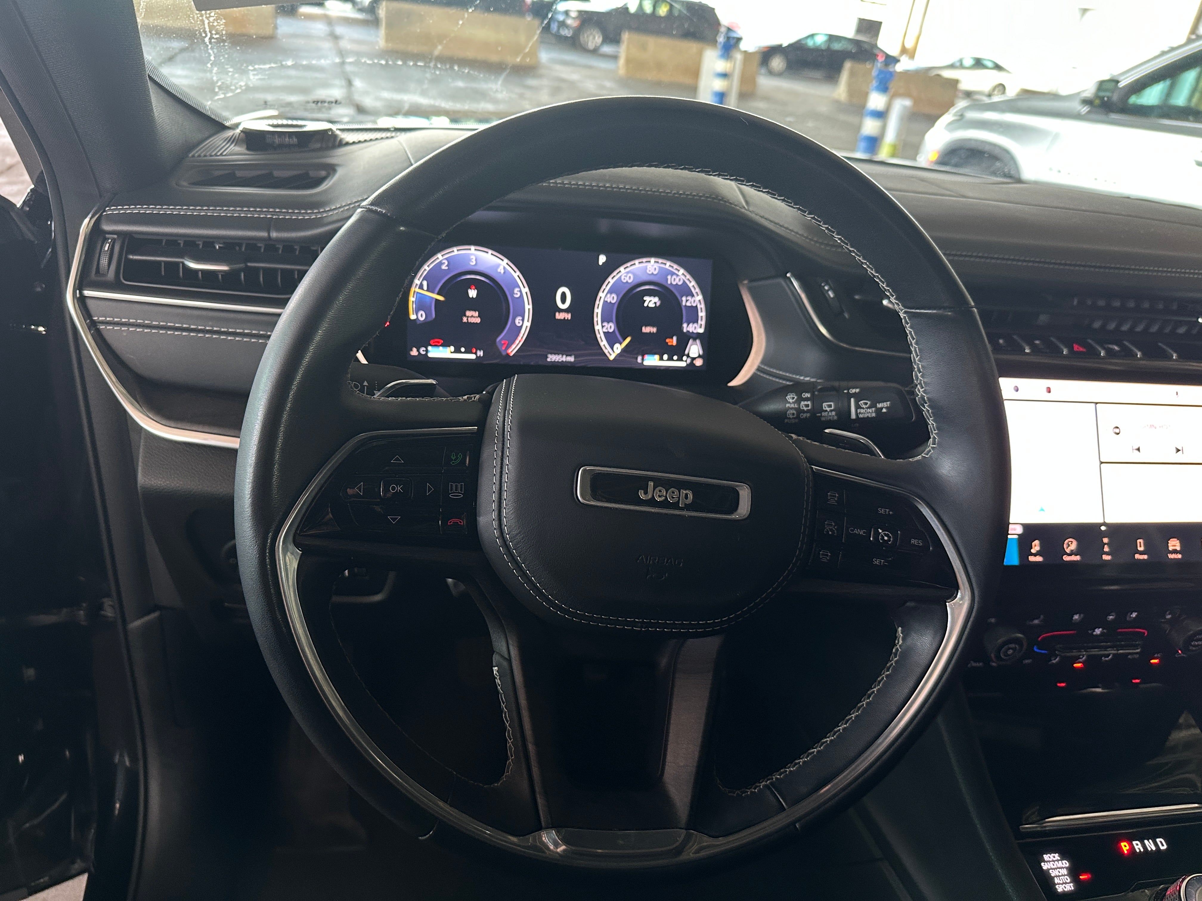 2022 Jeep Grand Cherokee L Overland 4