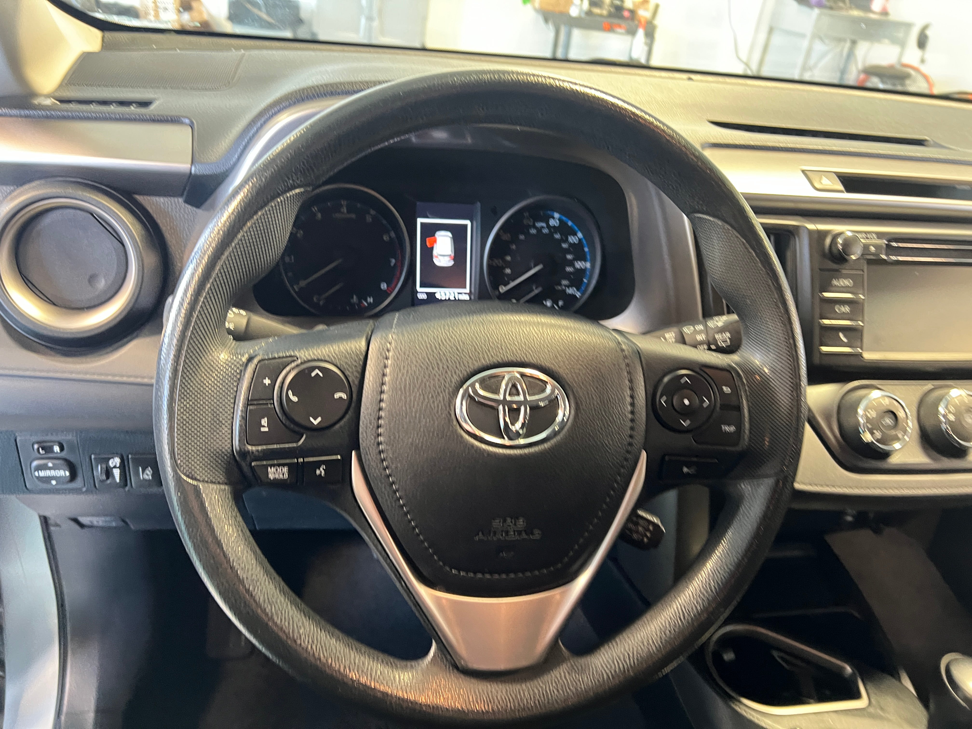2018 Toyota RAV4 LE 5