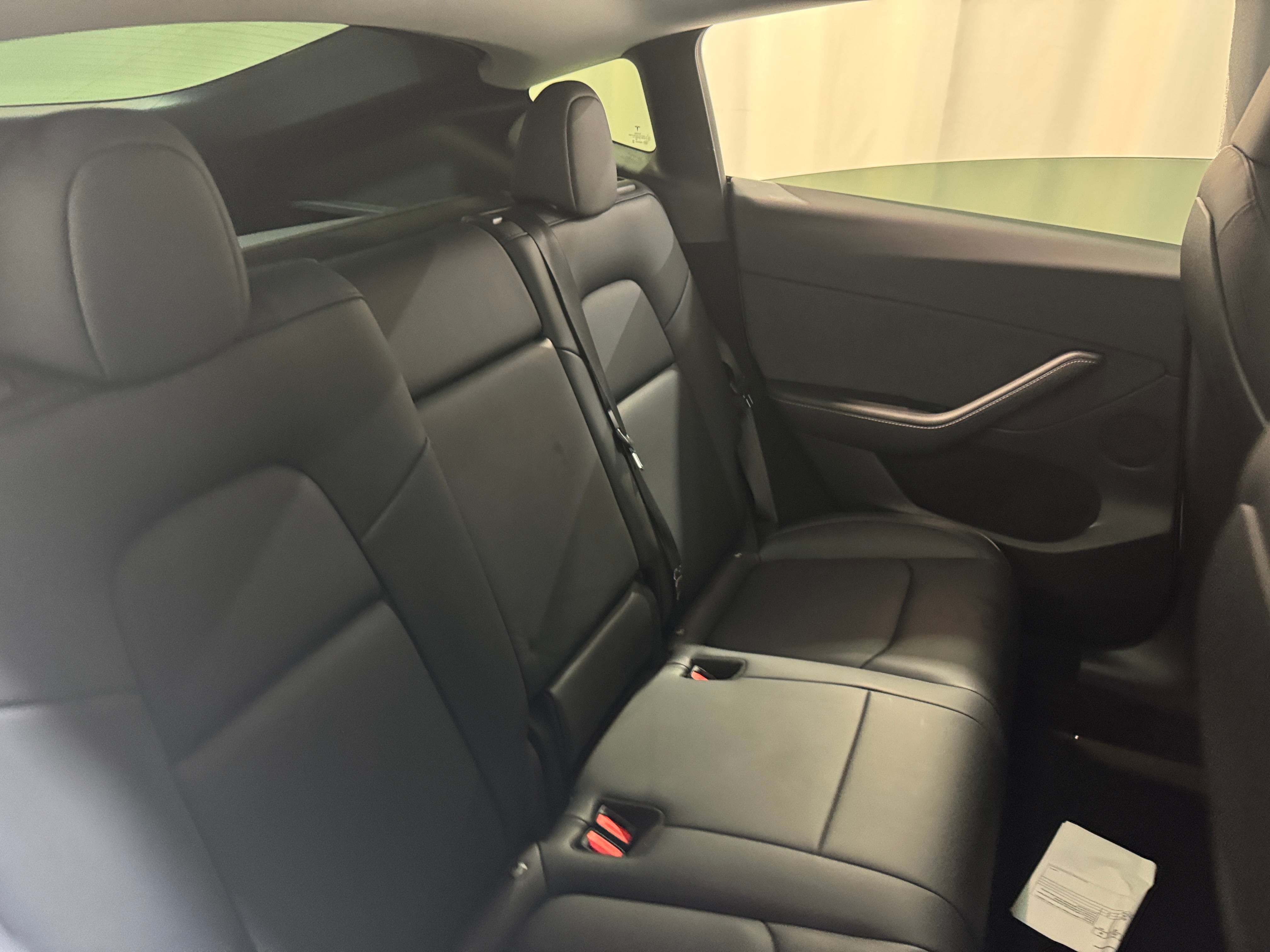 2022 Tesla Model Y Long Range 4