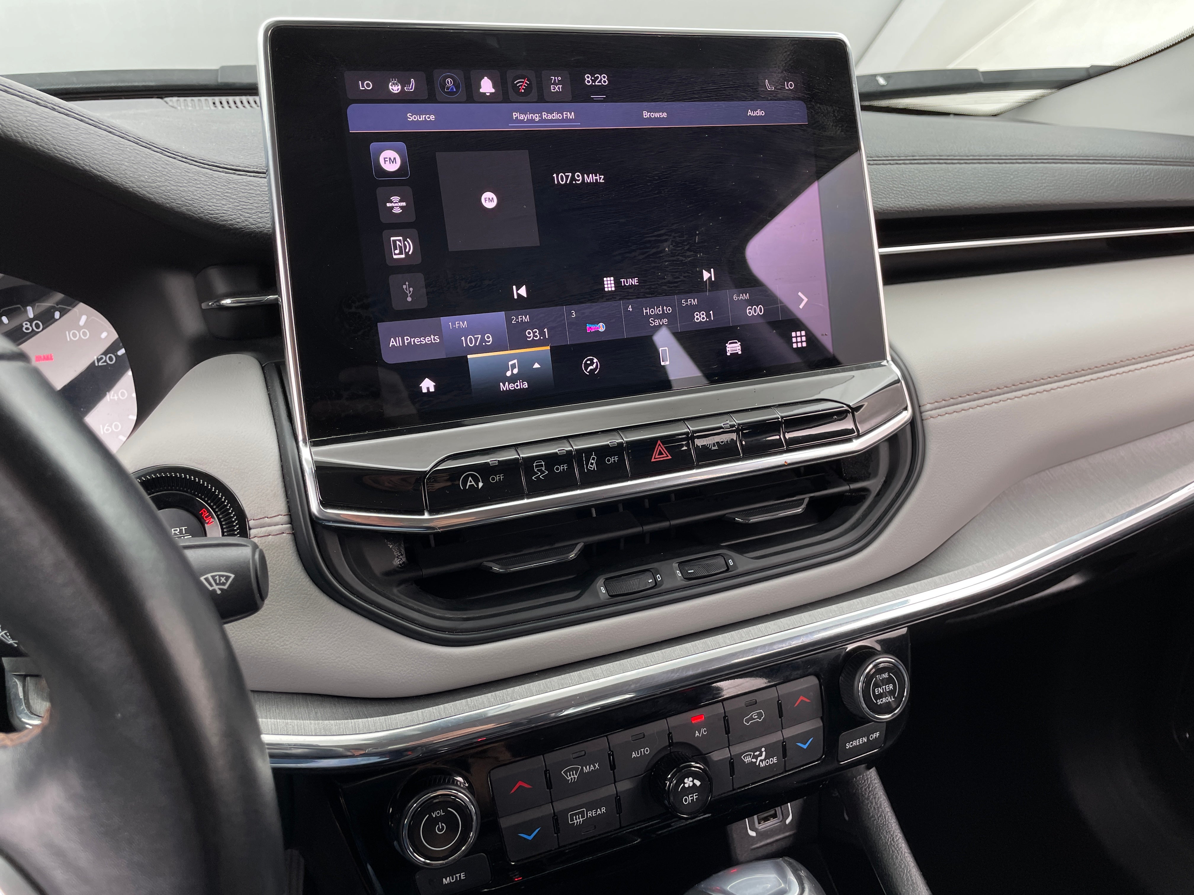 2022 Jeep Compass Limited 3