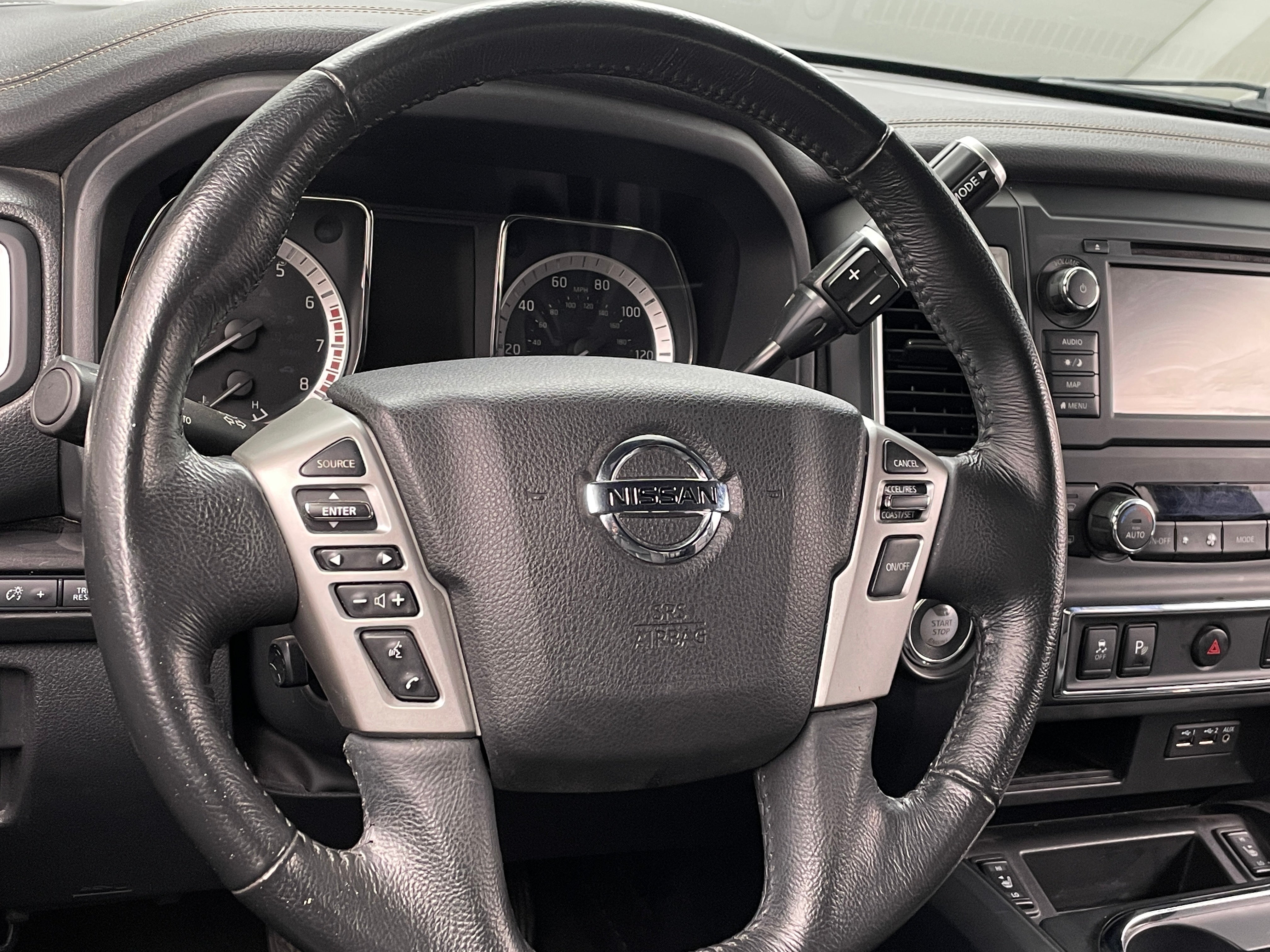 2019 Nissan Titan SL 4