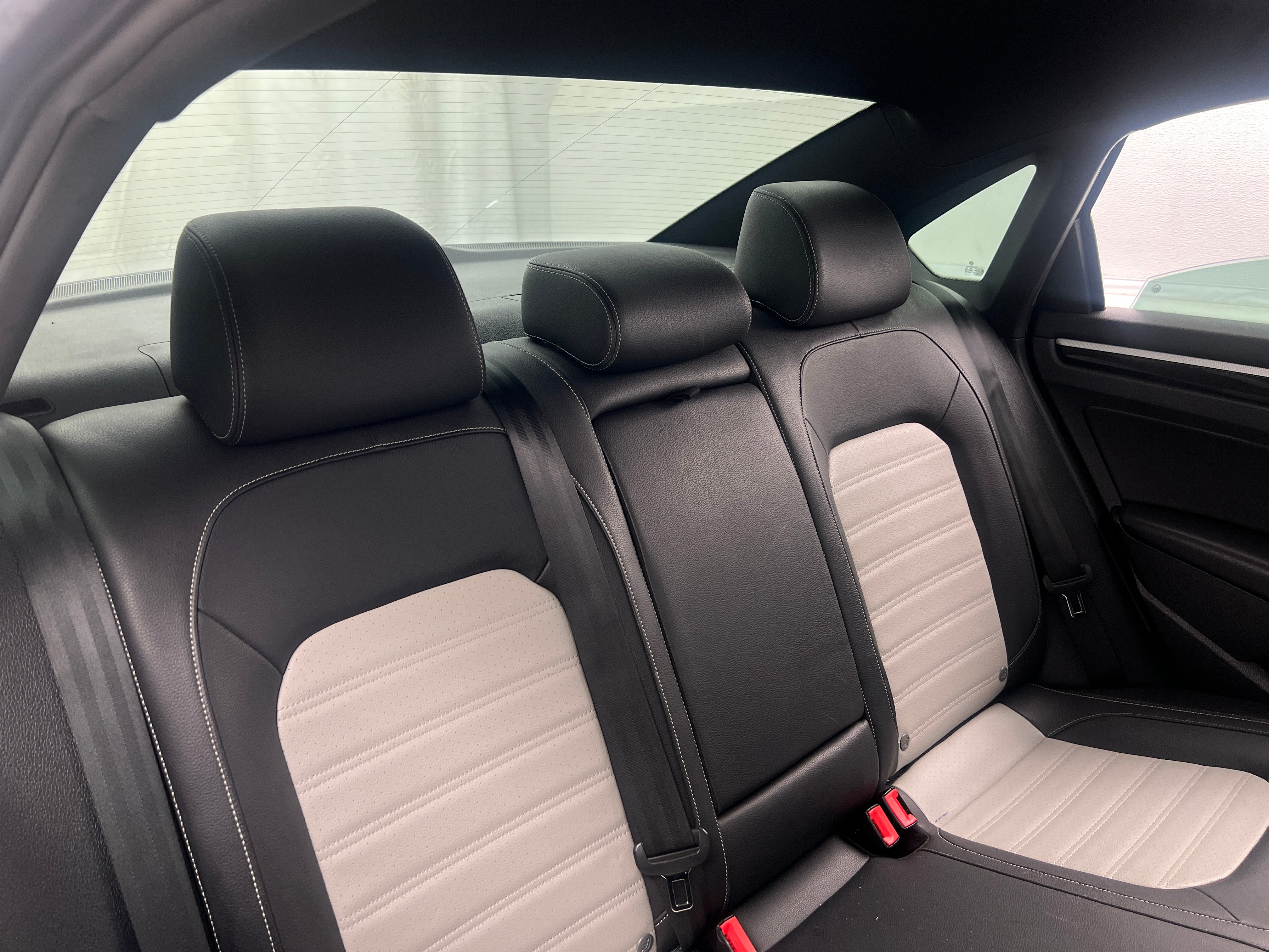 2018 Volkswagen Passat GT 5