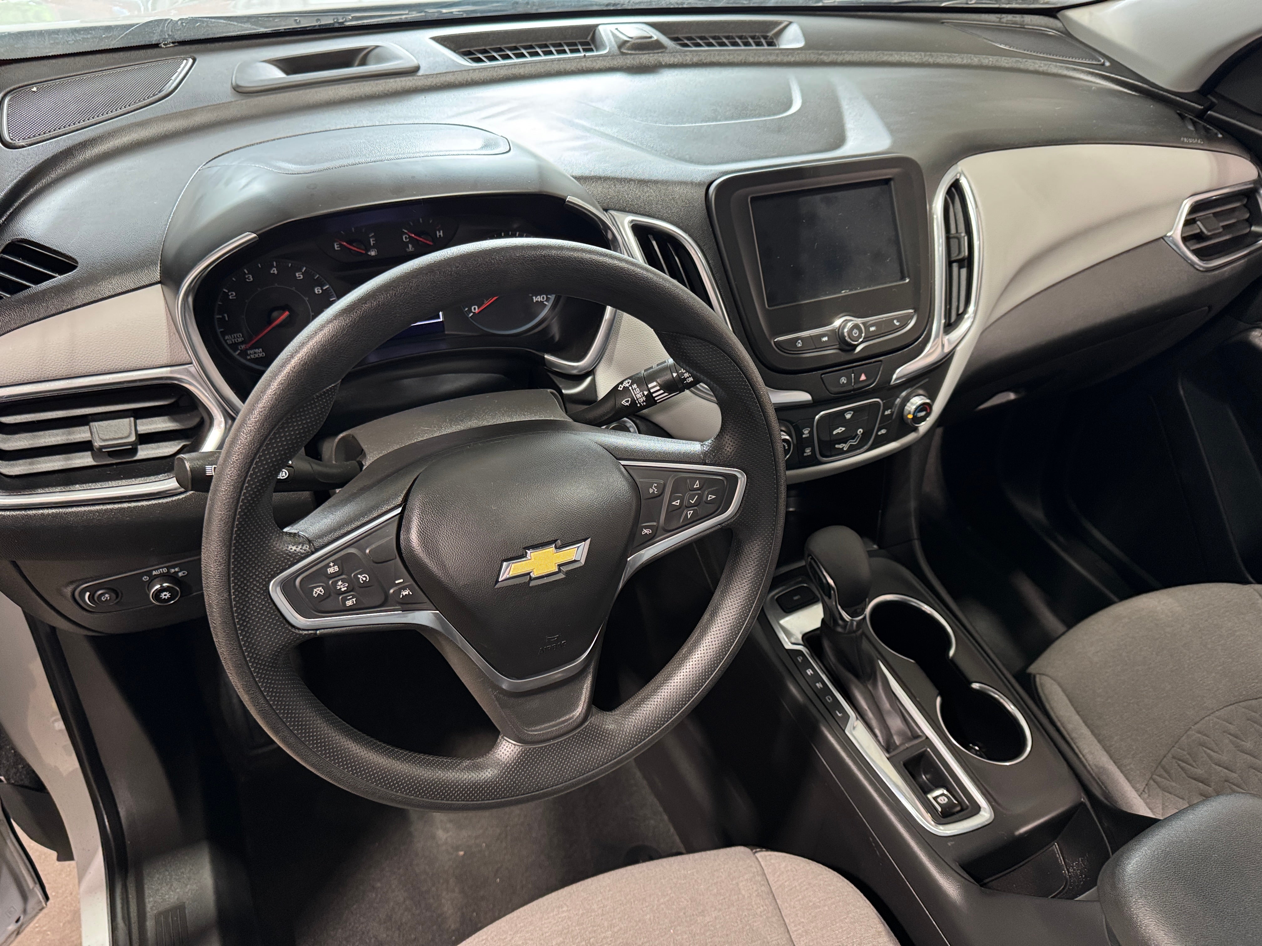 2022 Chevrolet Equinox LS 3