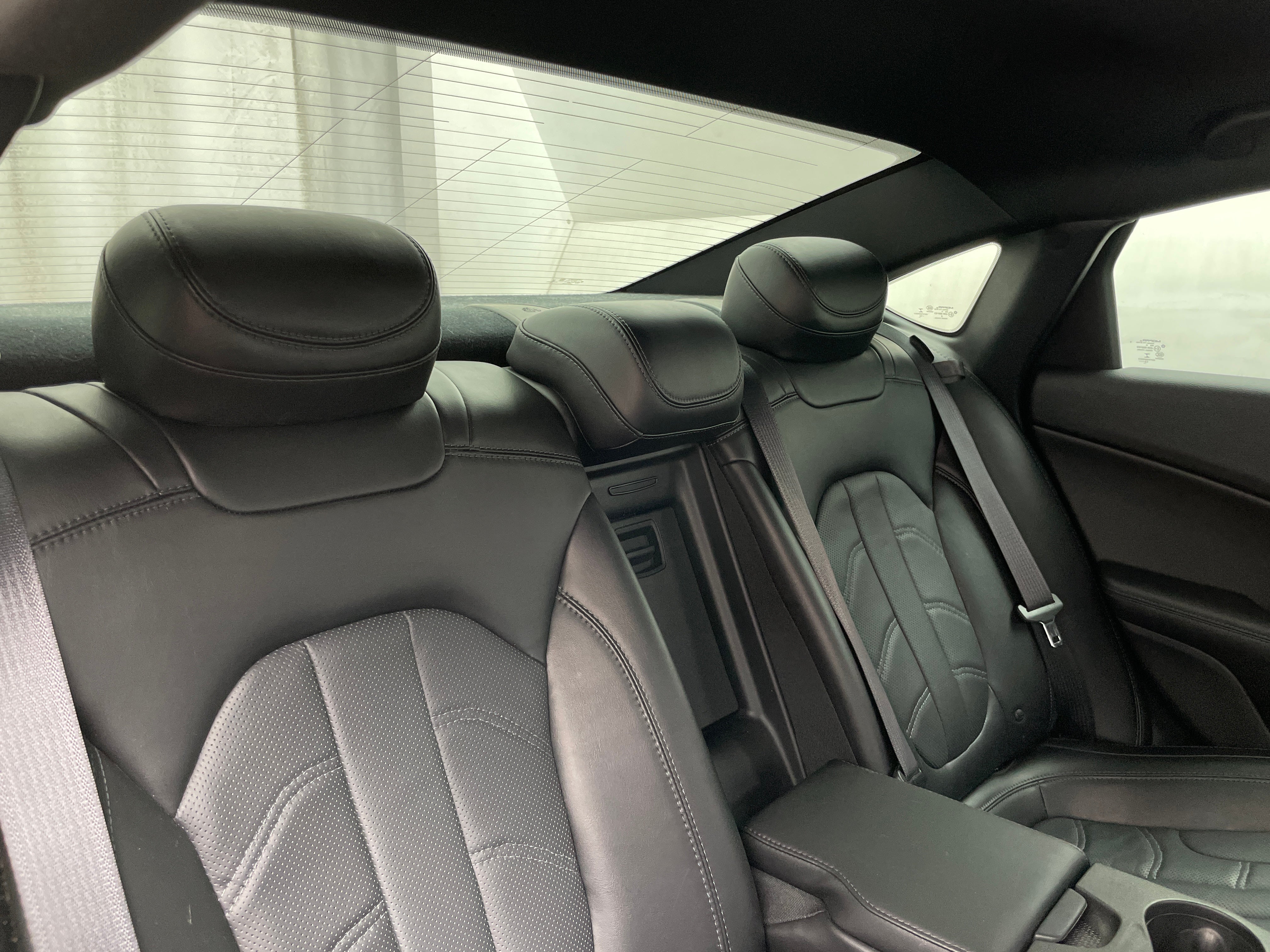 2016 Chrysler 200 S 5