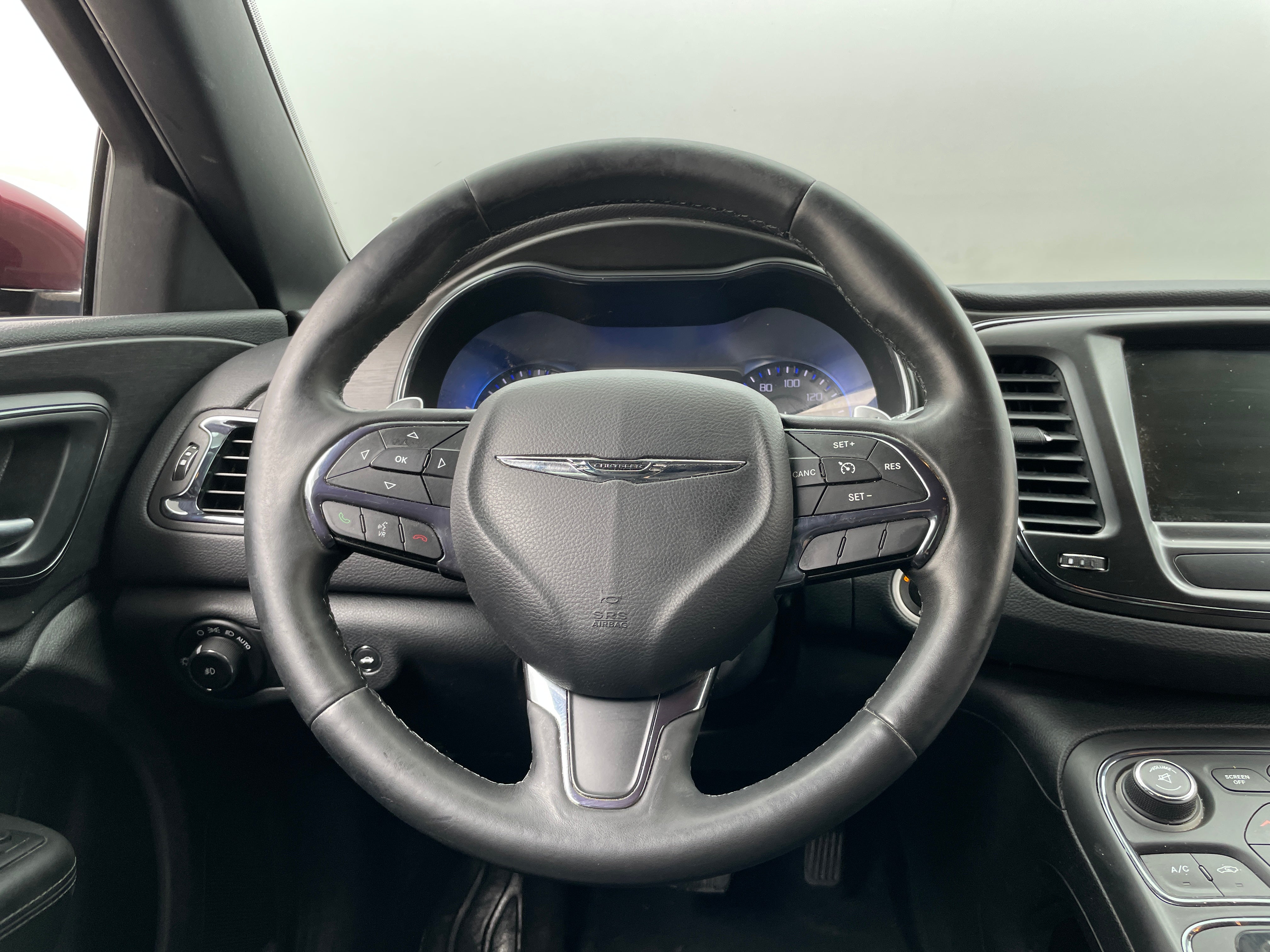 2016 Chrysler 200 S 4