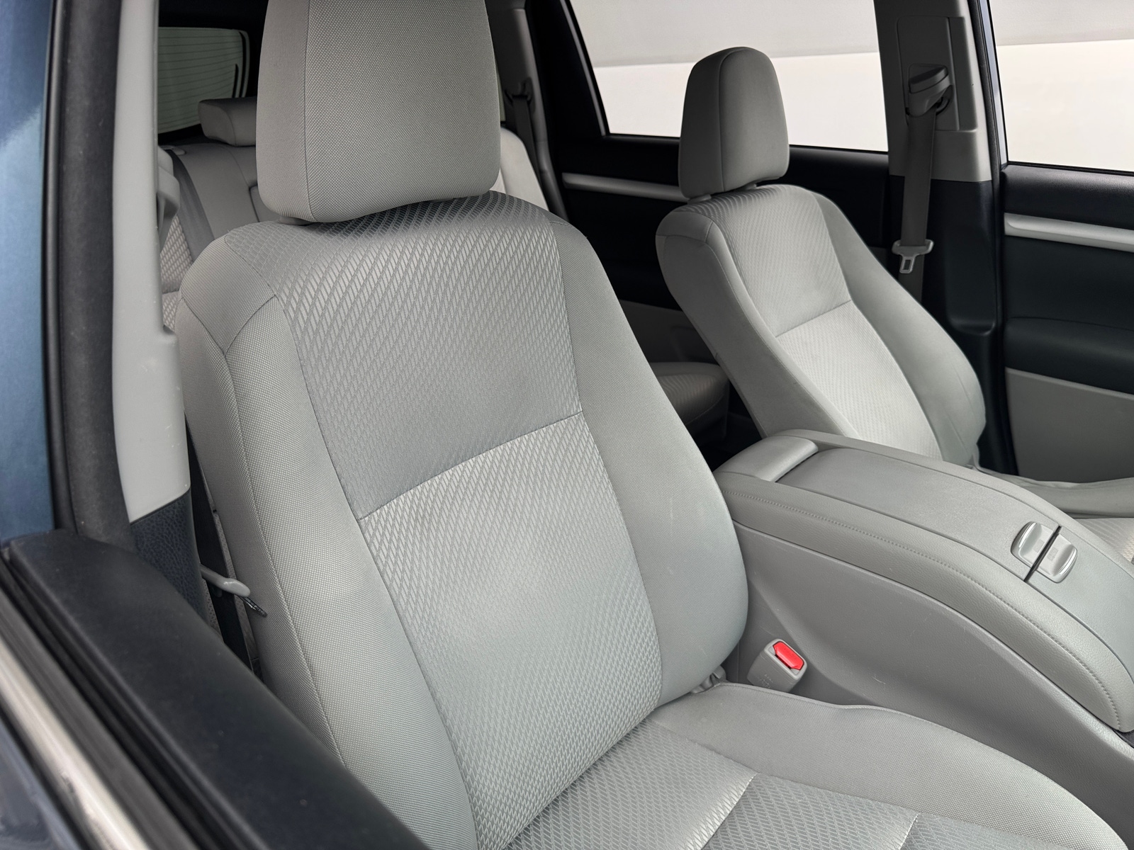 Thumbnail: 2018 Toyota Highlander - 2