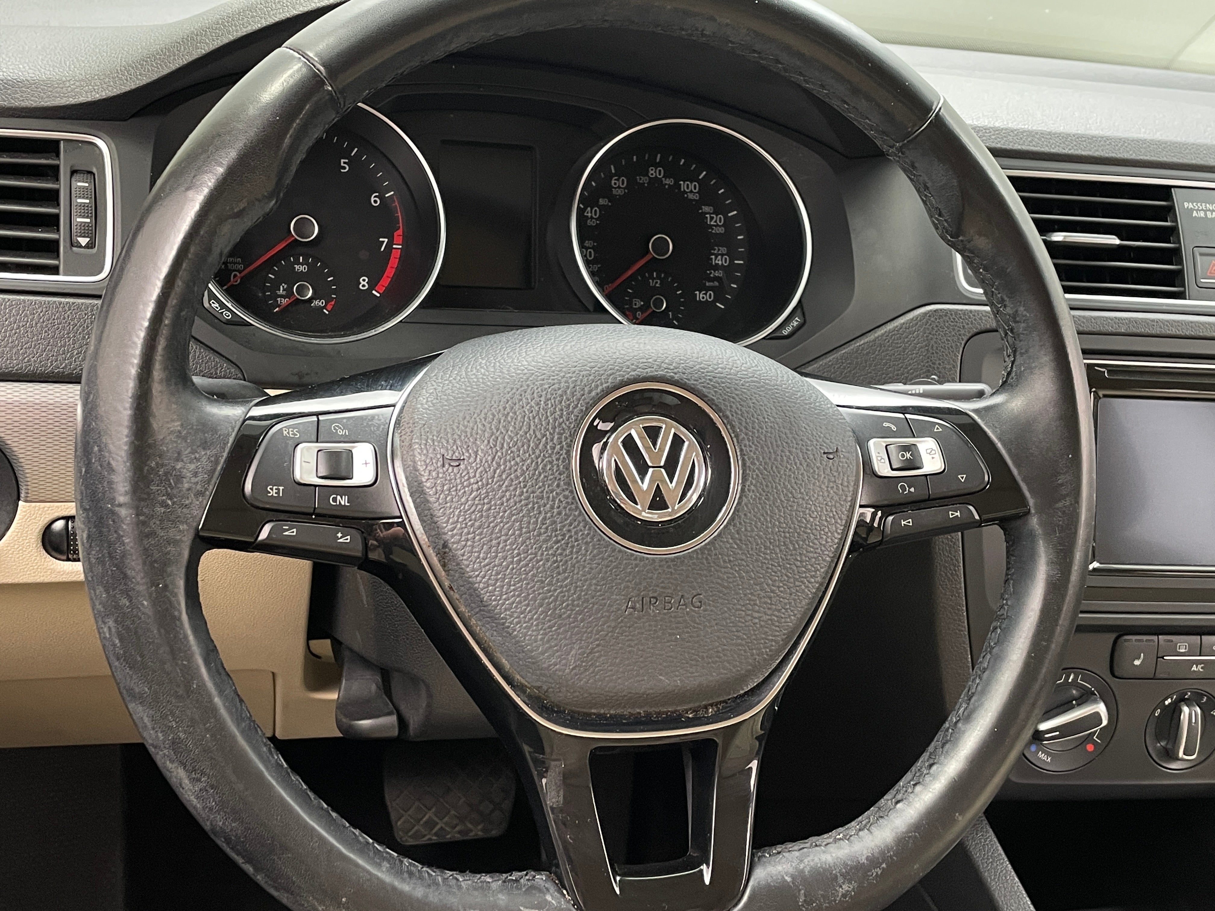 2017 Volkswagen Jetta SE 4