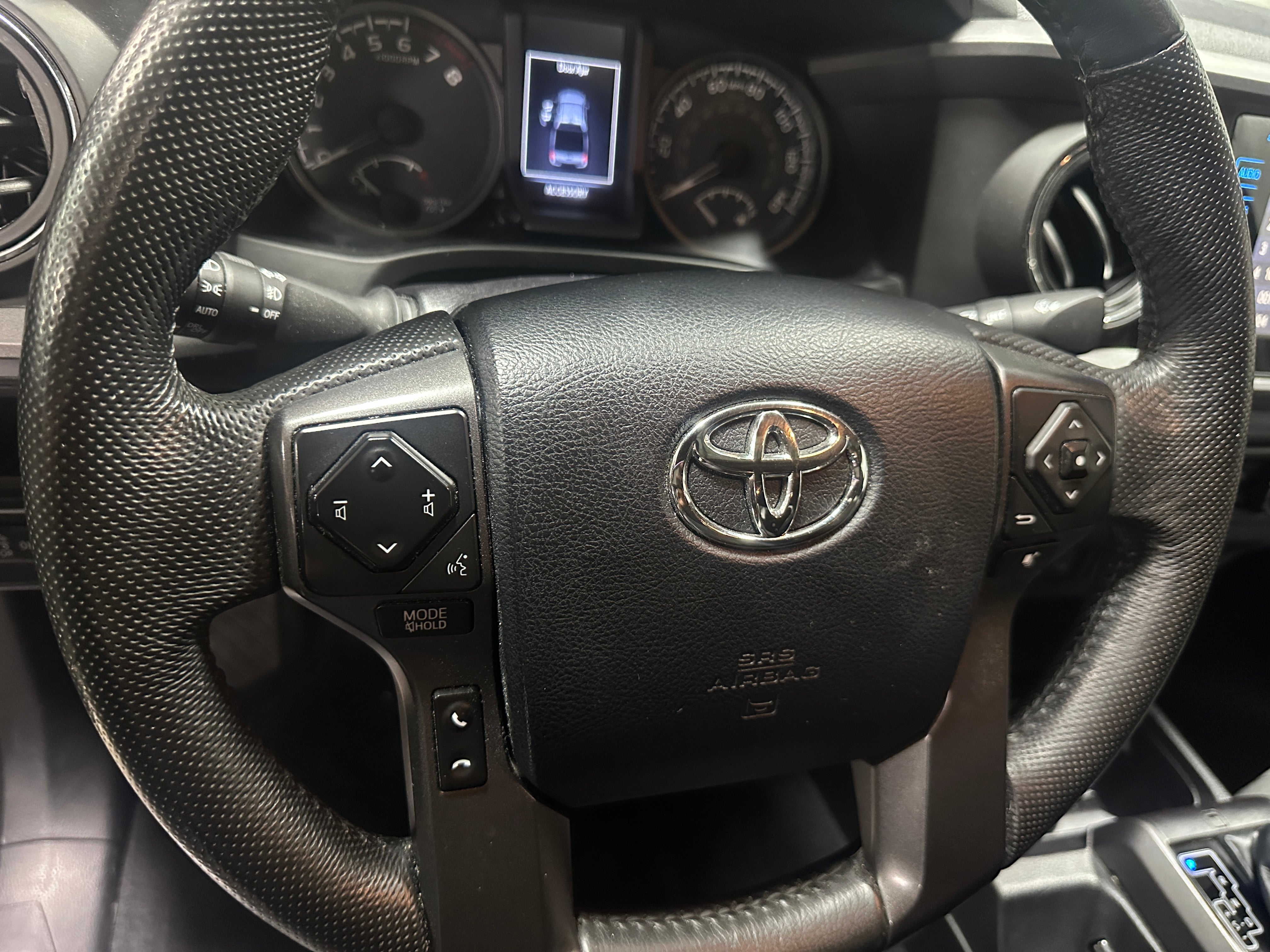 2016 Toyota Tacoma TRD Sport 5