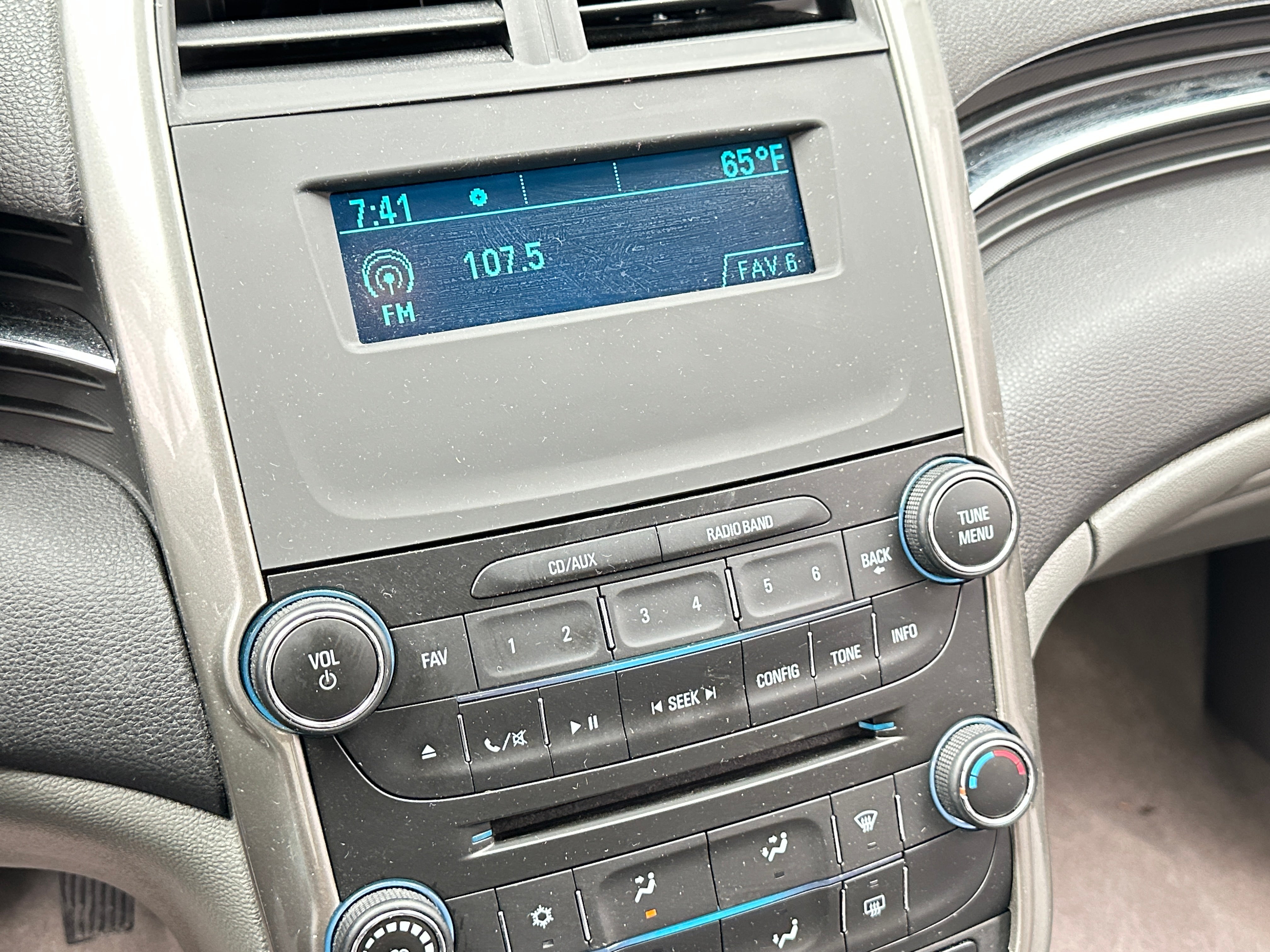 2016 Chevrolet Malibu LS 4