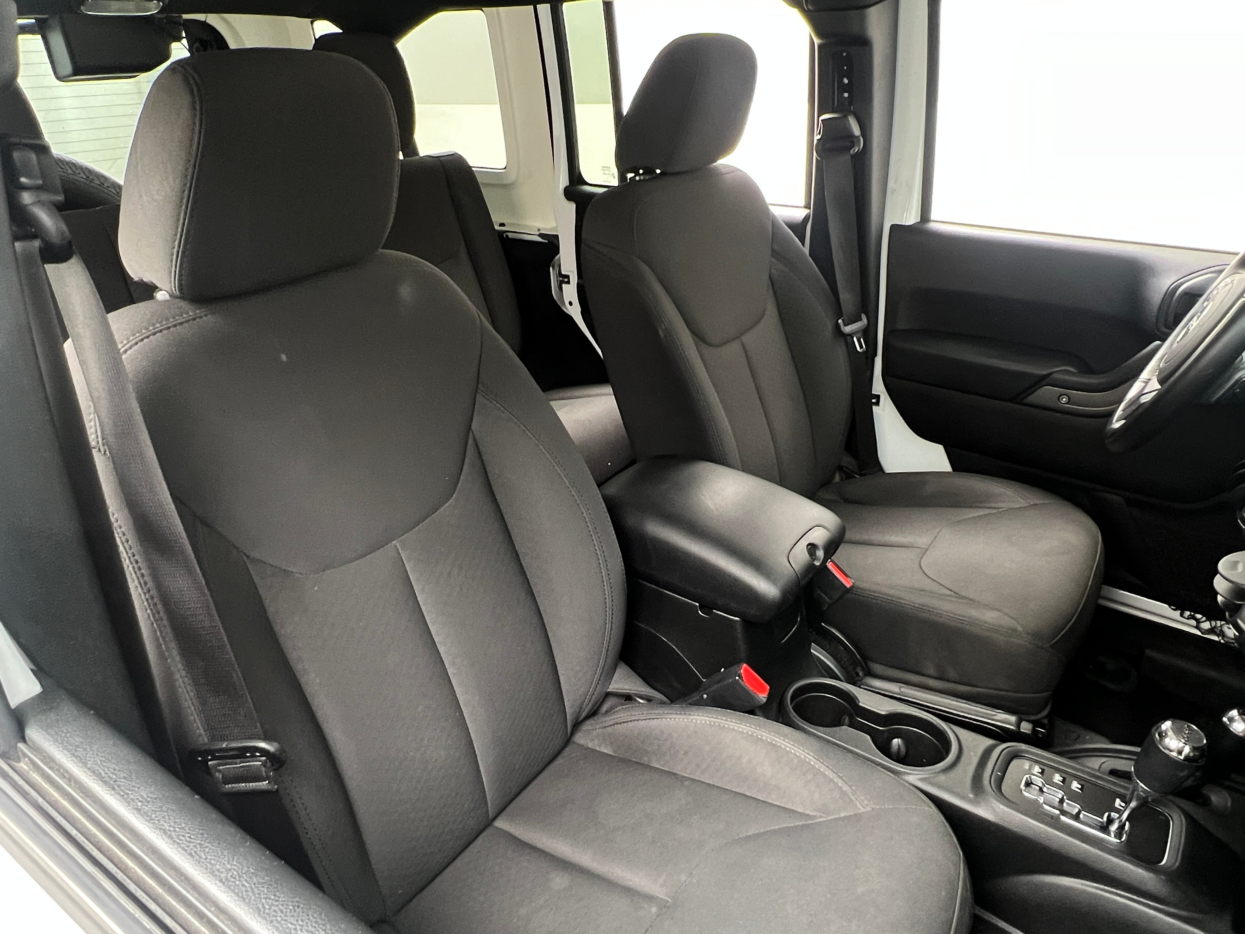 2017 Jeep Wrangler Unlimited Sport S 2