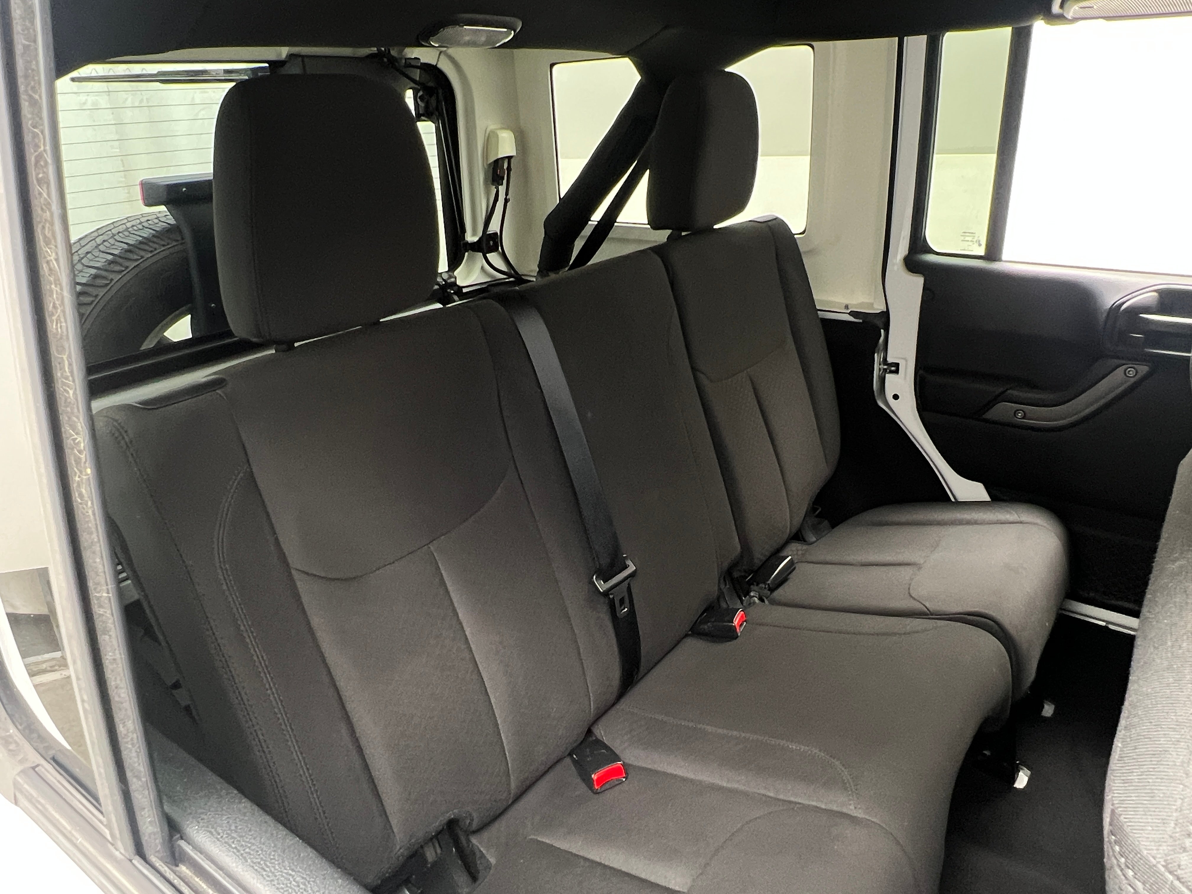2017 Jeep Wrangler Unlimited Sport S 6