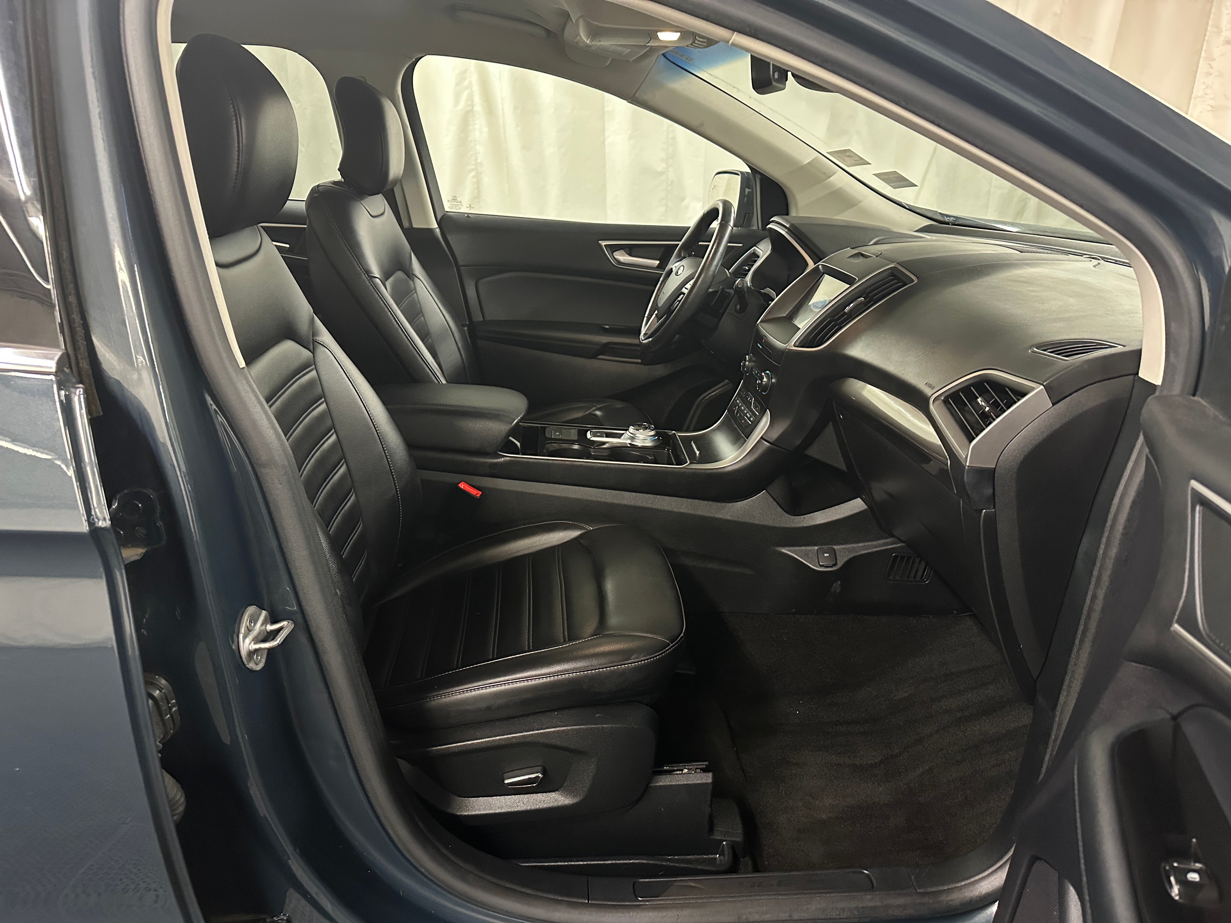2019 Ford Edge SEL 2