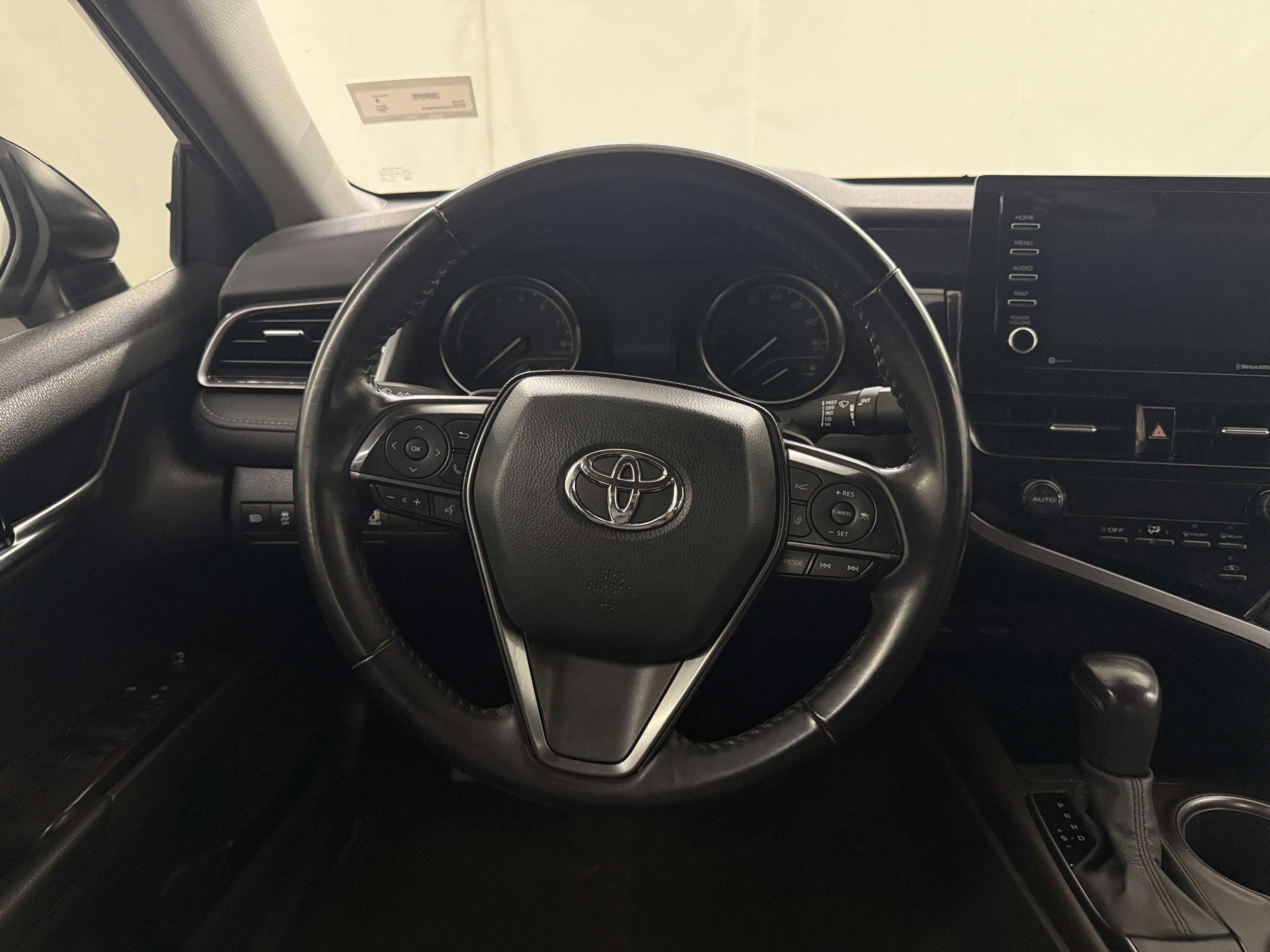 2021 Toyota Camry SE 4