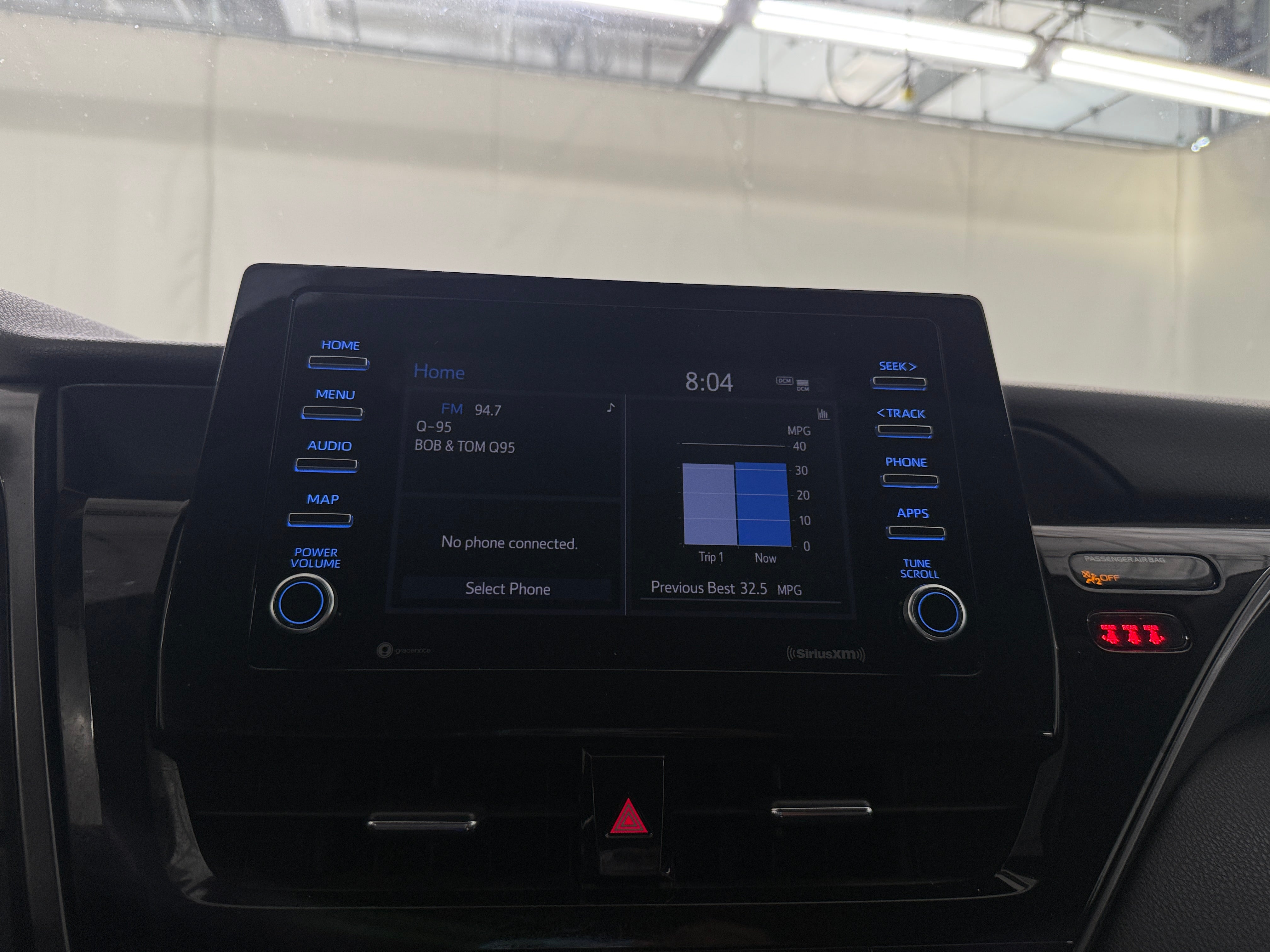 2021 Toyota Camry SE 3