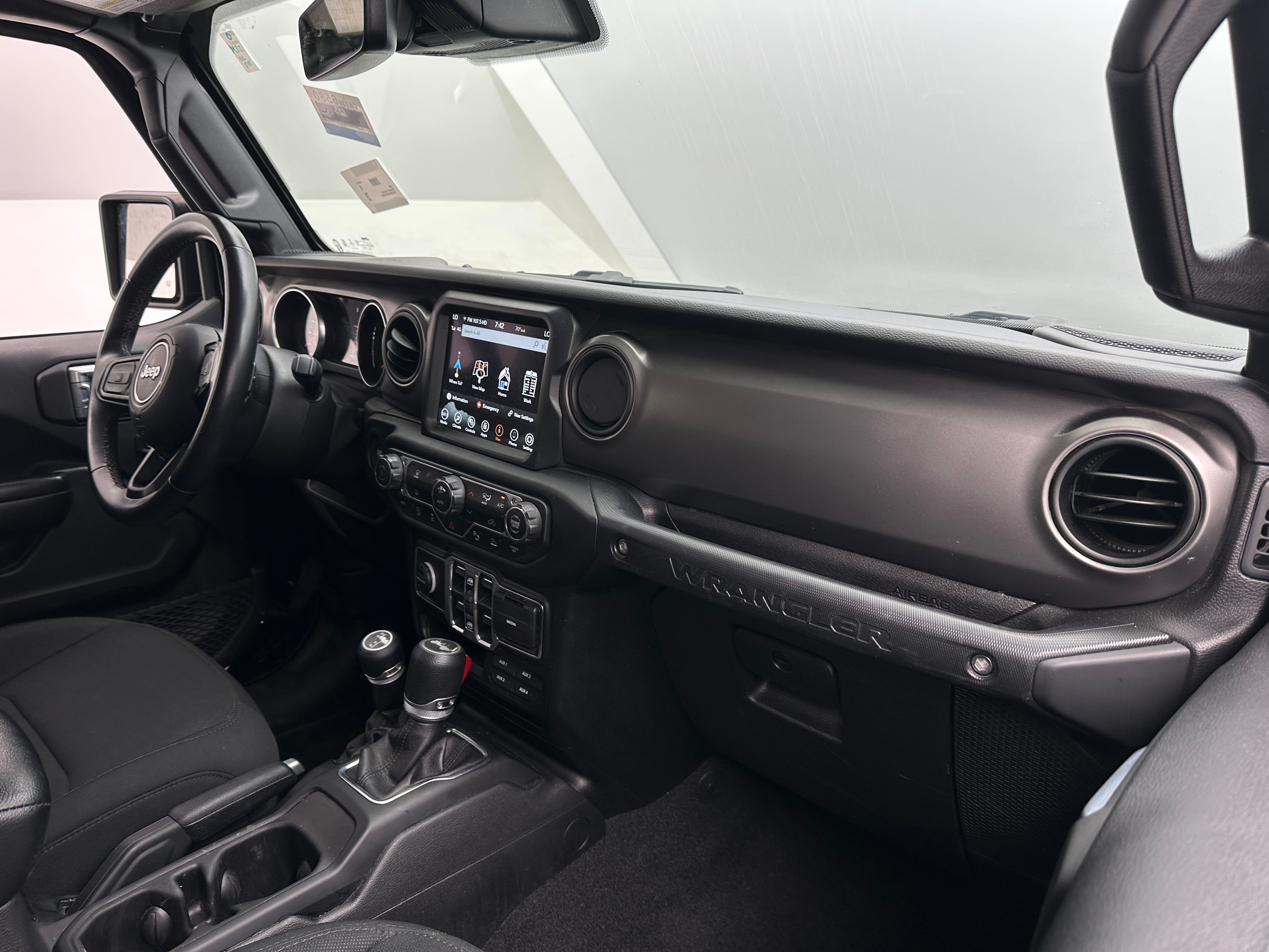 Thumbnail: 2021 Jeep Wrangler - 3