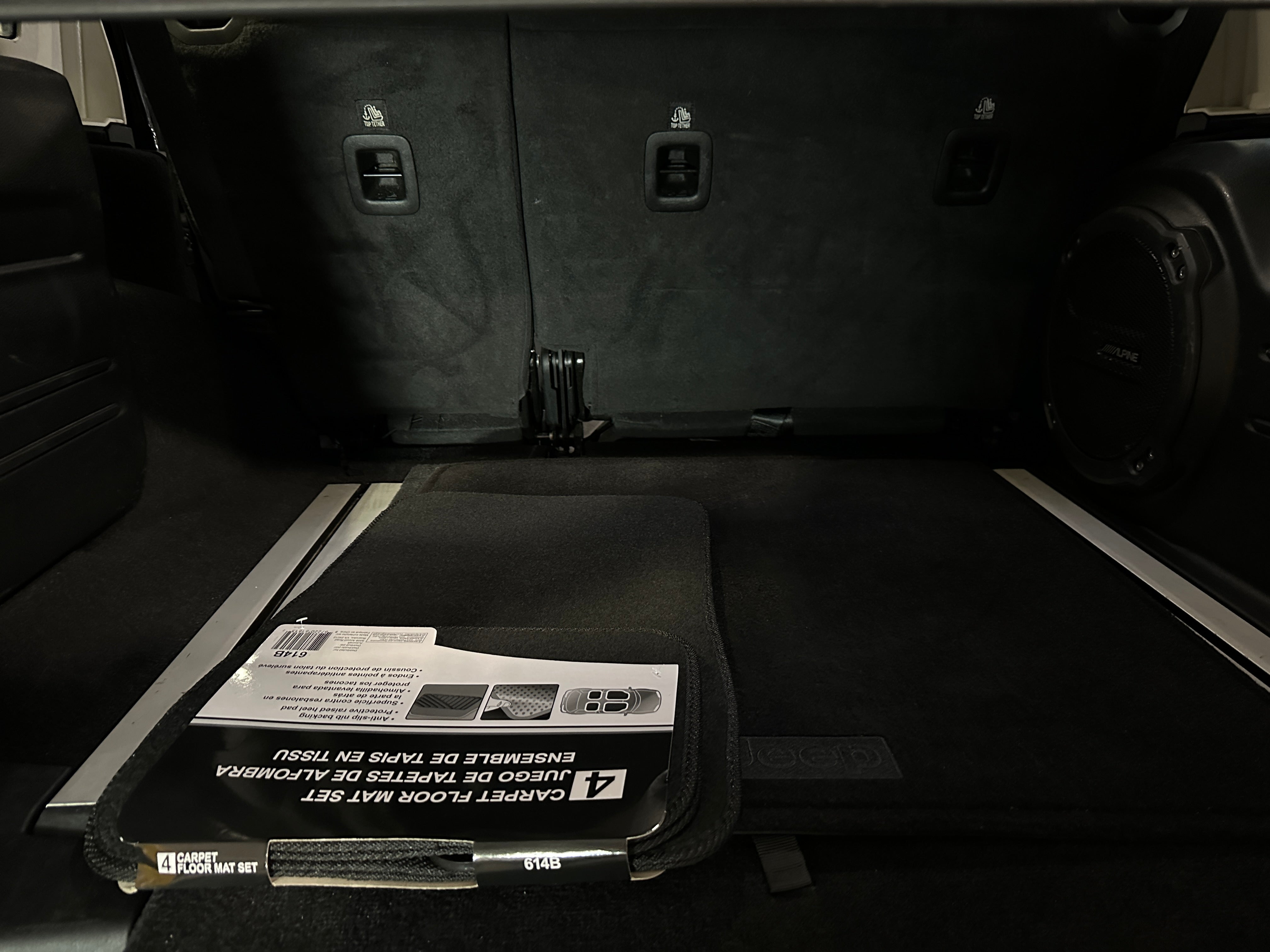 Thumbnail: 2021 Jeep Wrangler - 7
