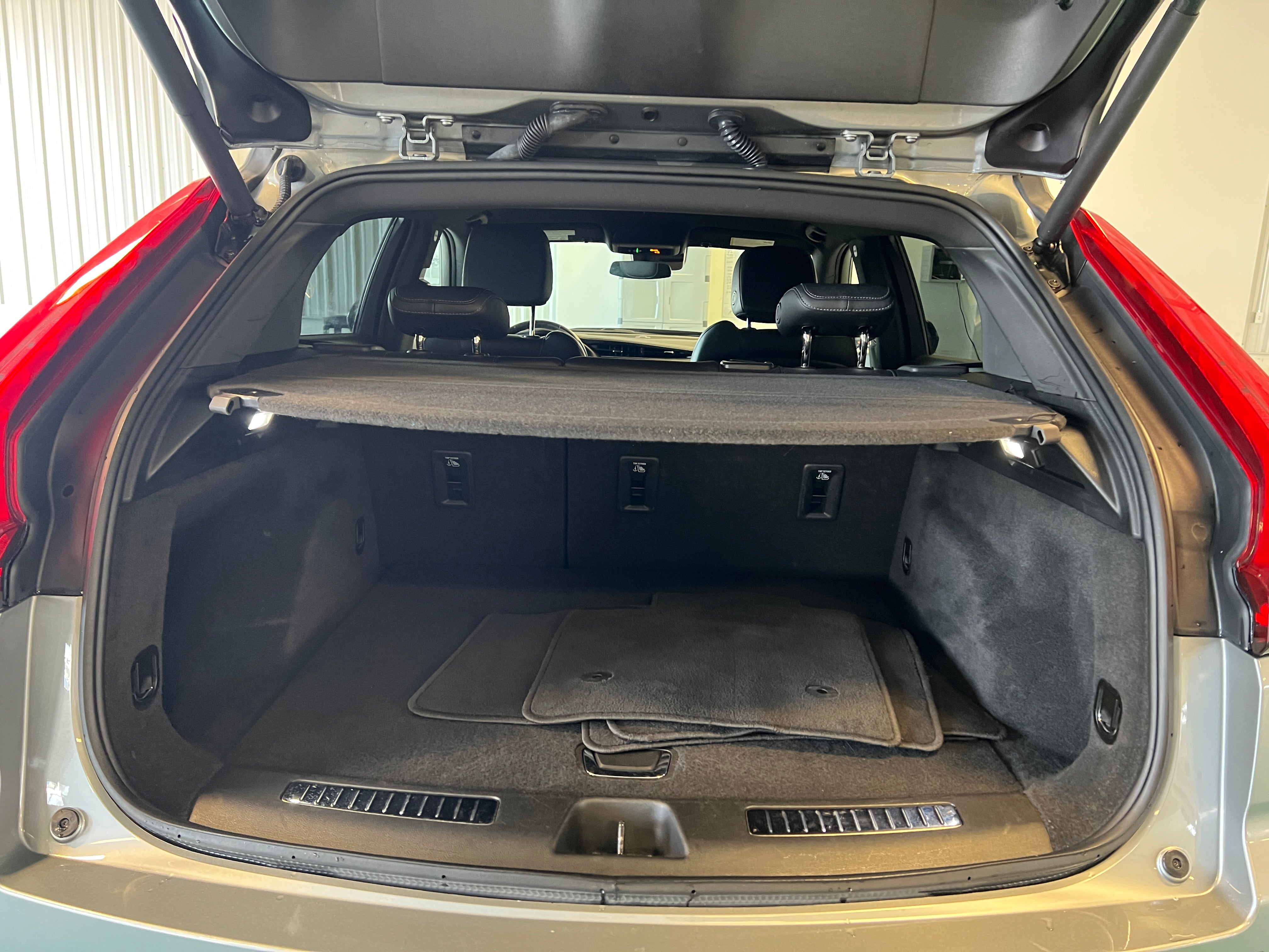 2023 Cadillac XT4 Premium Luxury 6