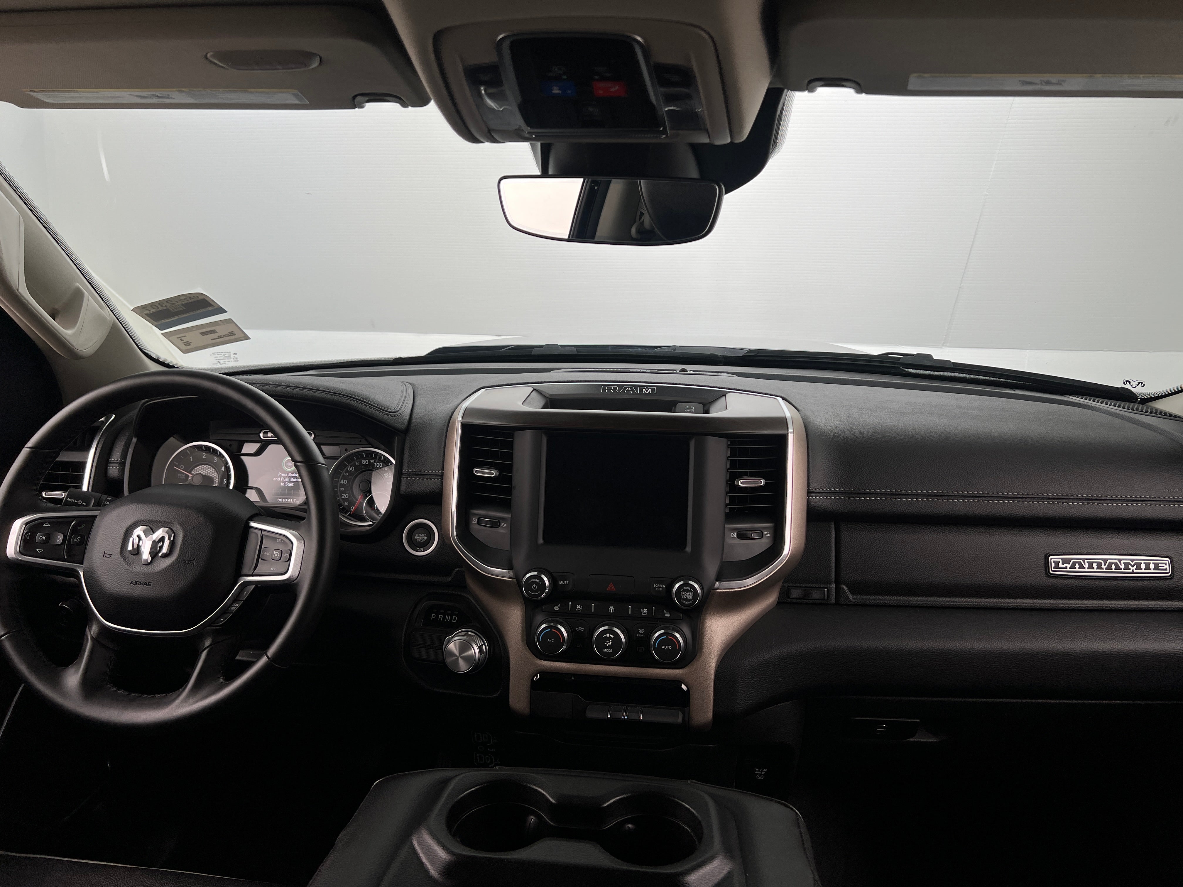 2022 RAM 1500 Laramie 2