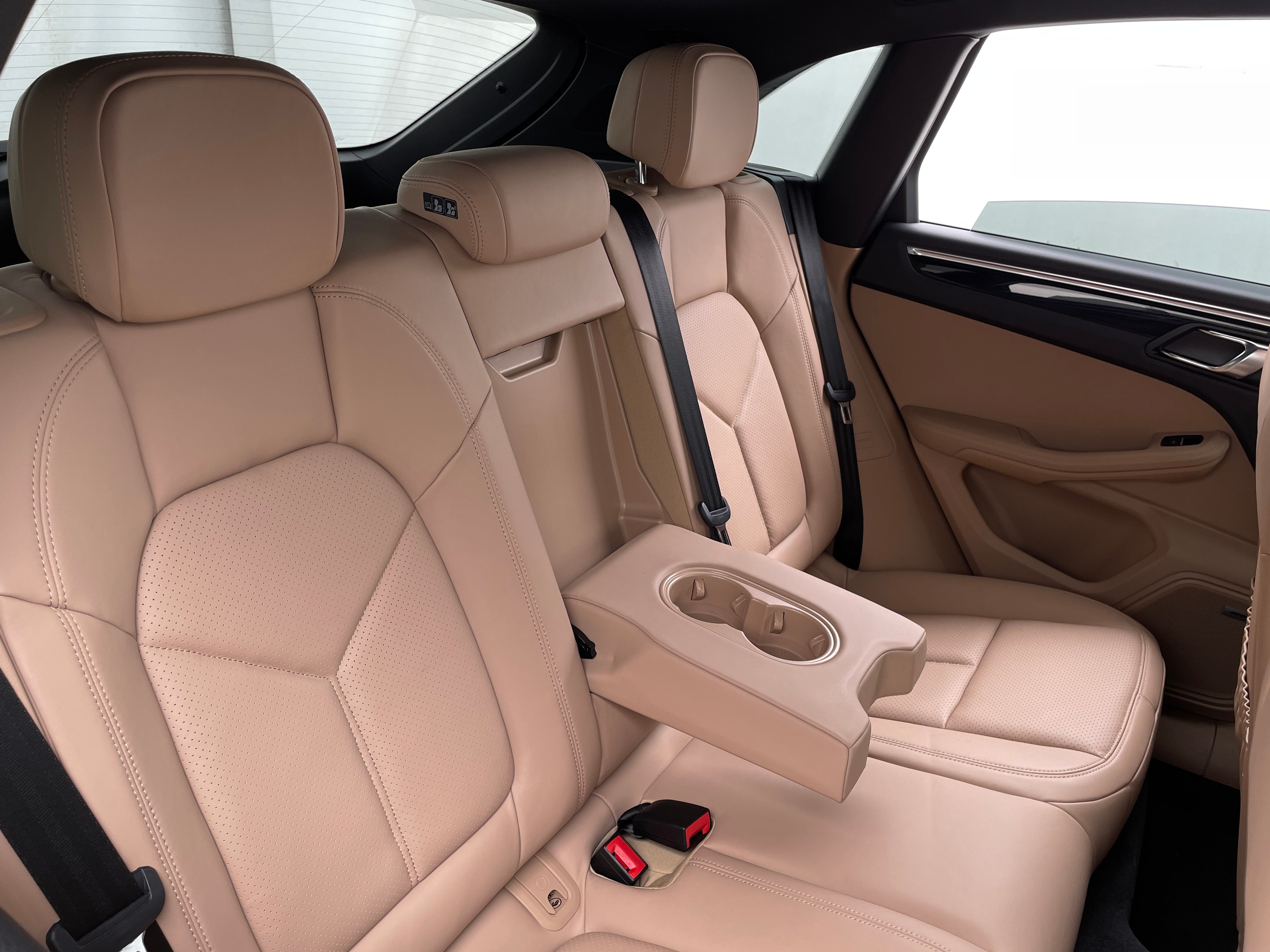 2020 Porsche Macan Base 5