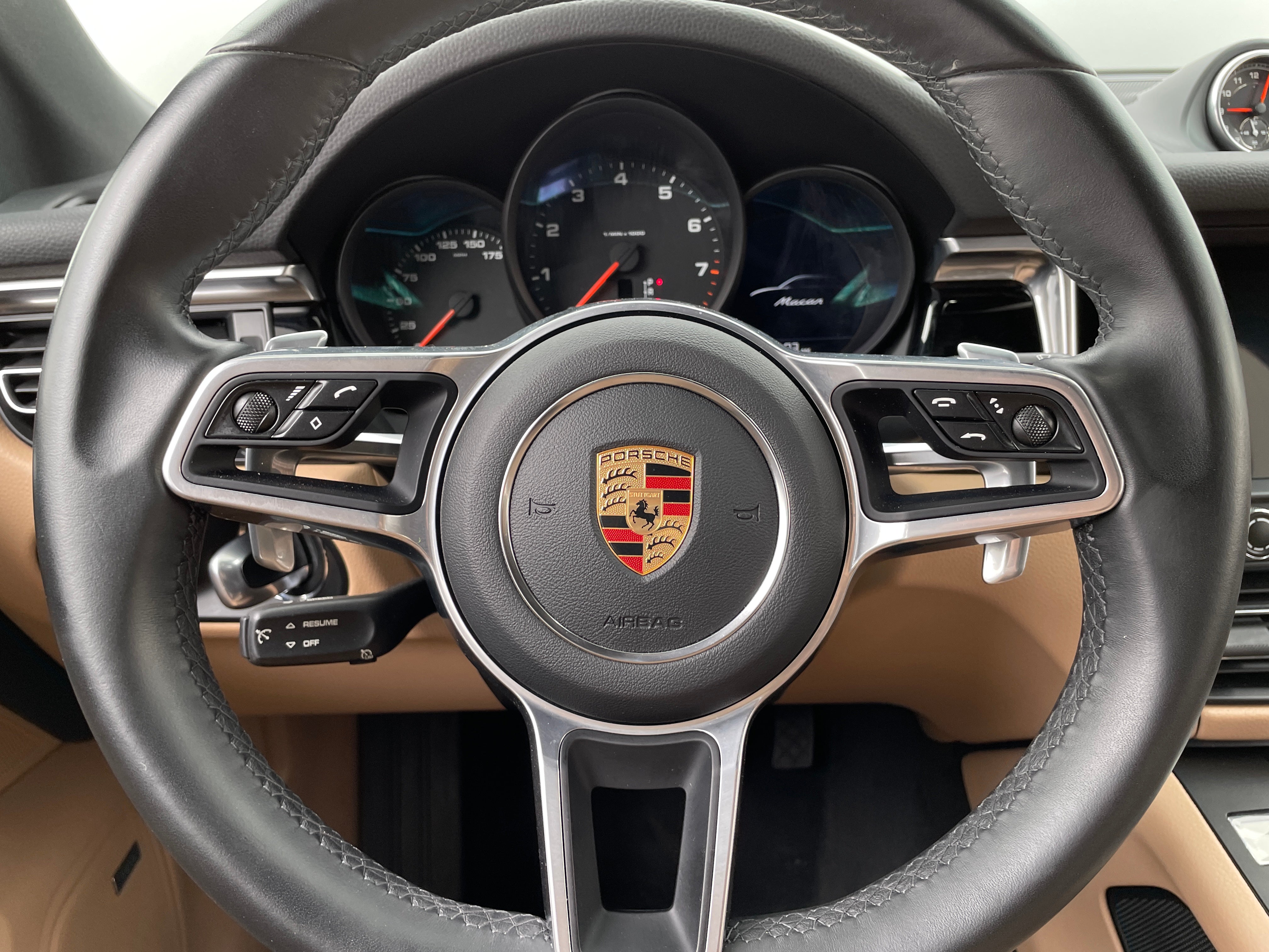 2020 Porsche Macan Base 4