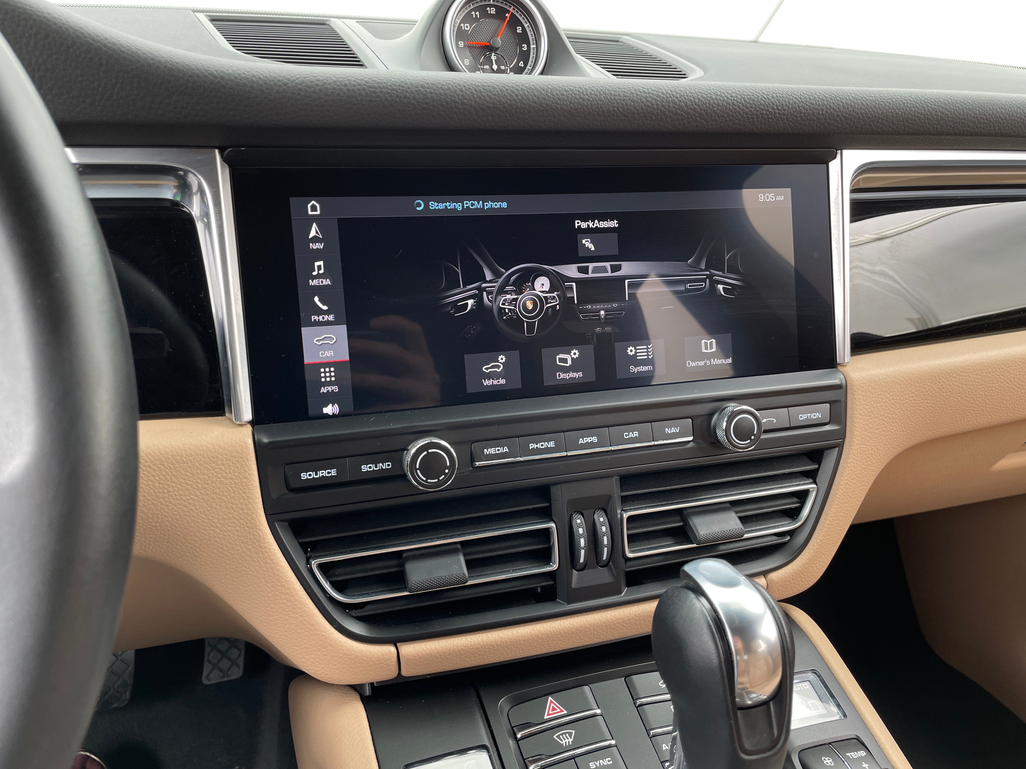 2020 Porsche Macan Base 3