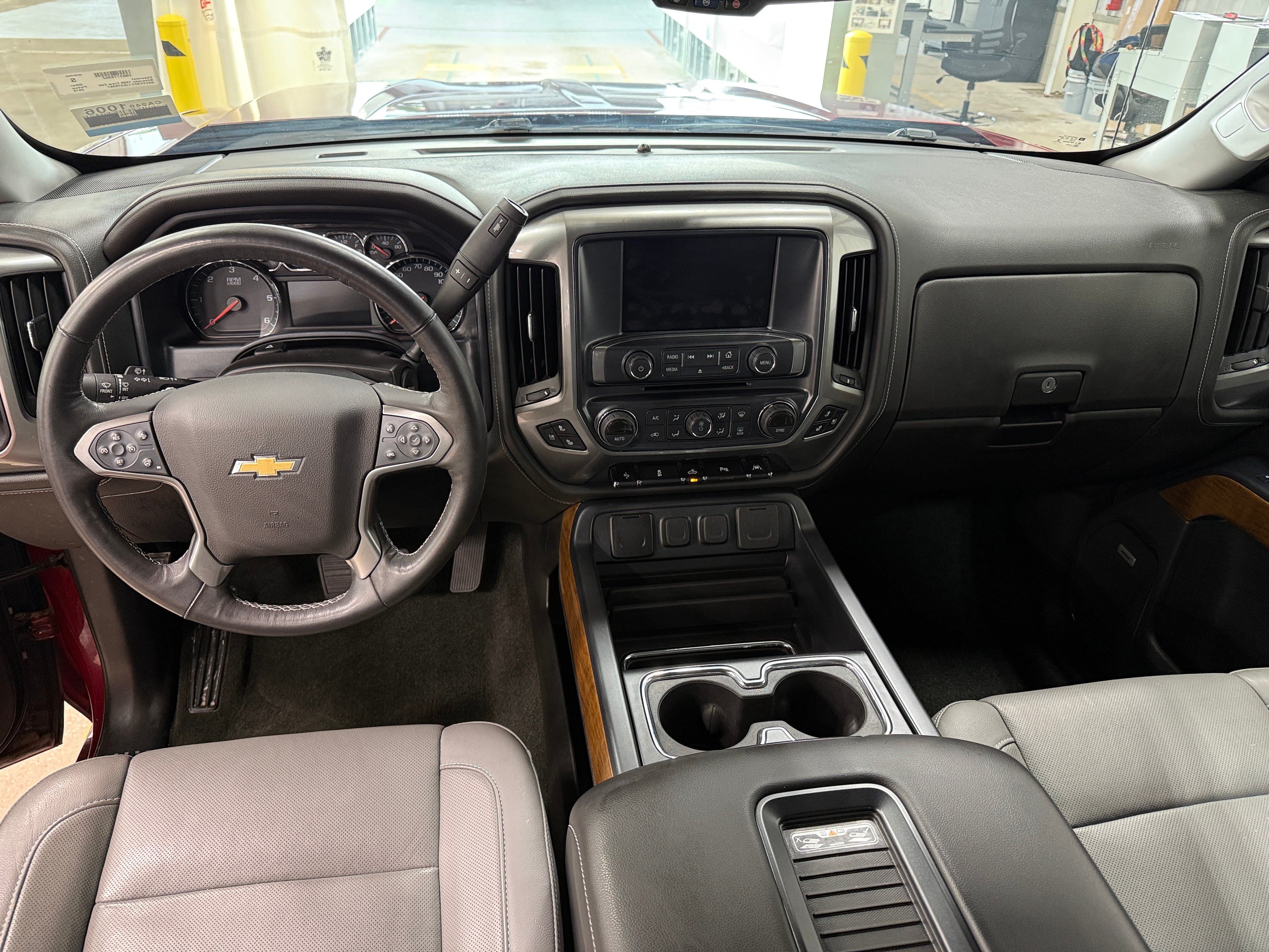 2018 Chevrolet Silverado 1500 LTZ 2