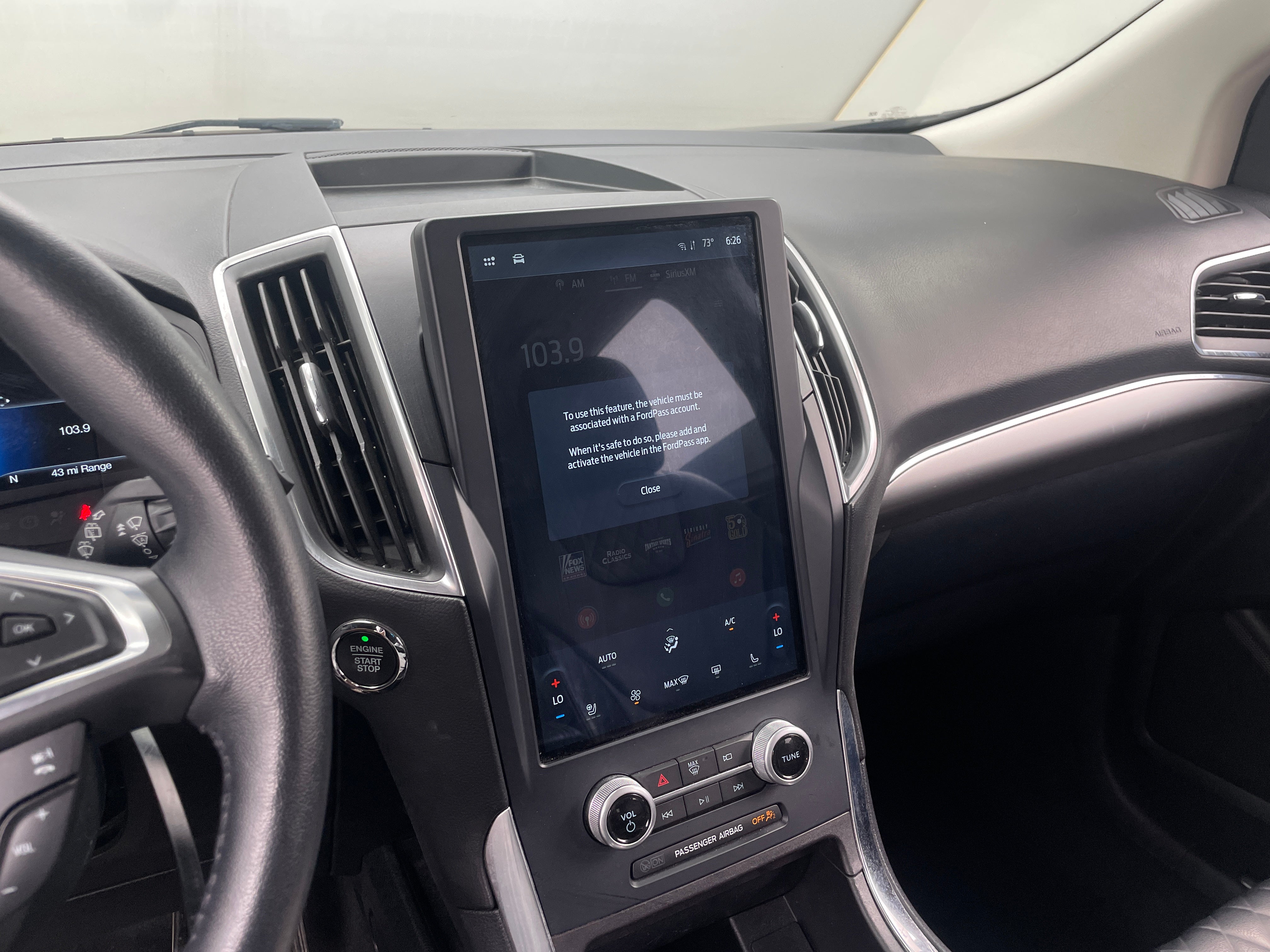 2023 Ford Edge Titanium 3