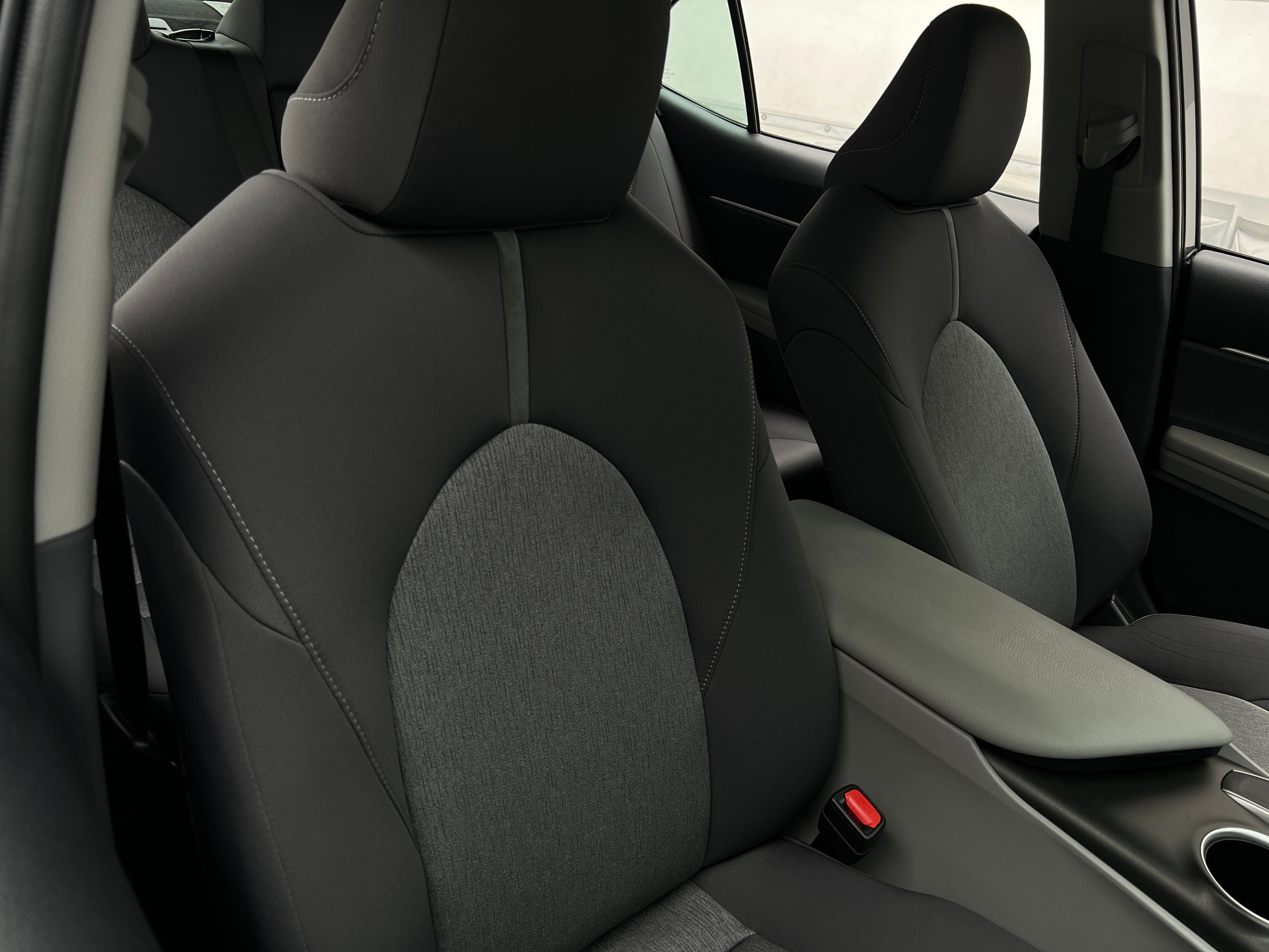2023 Toyota Camry LE 2