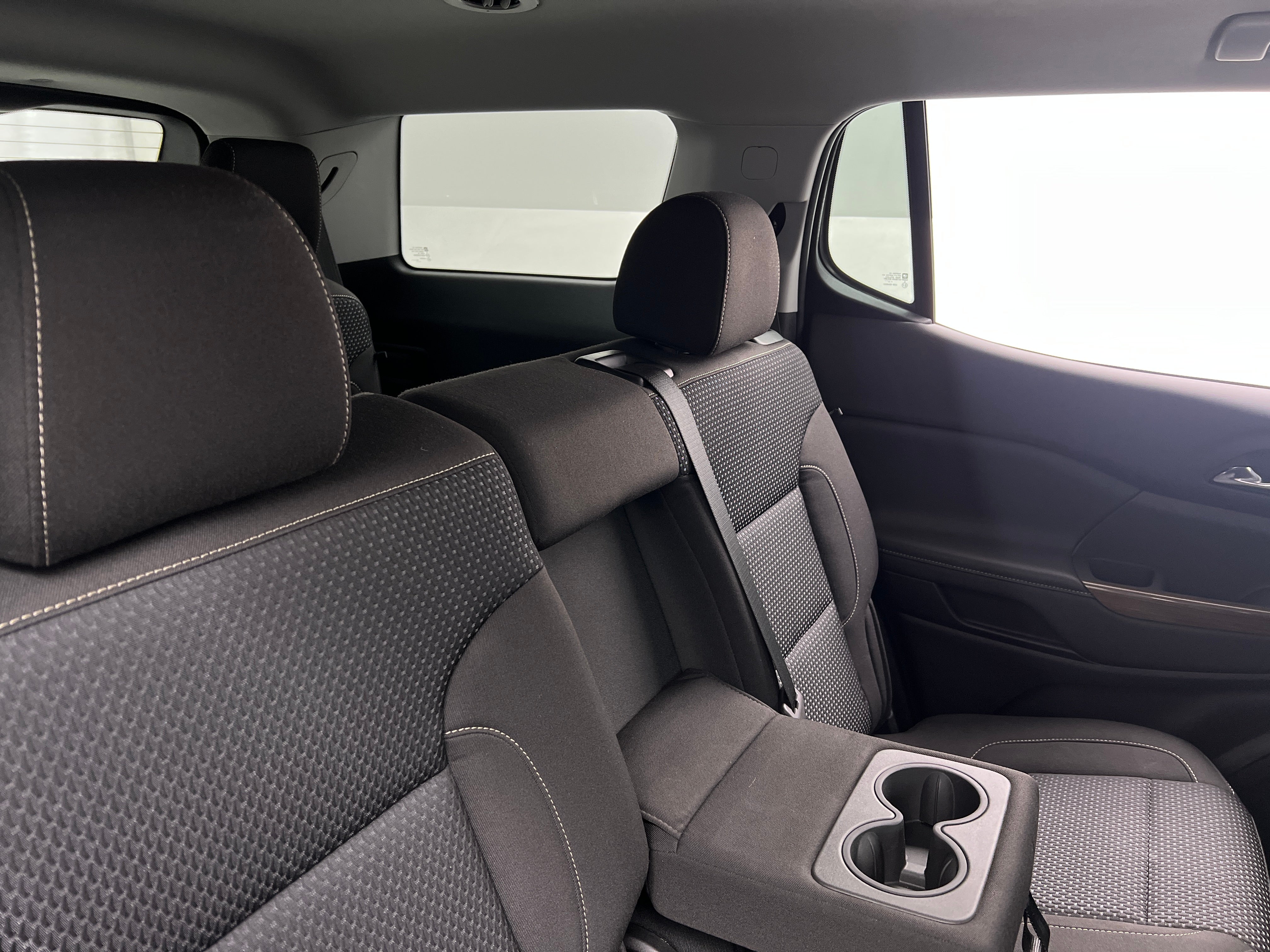 2023 GMC Acadia SLE 6