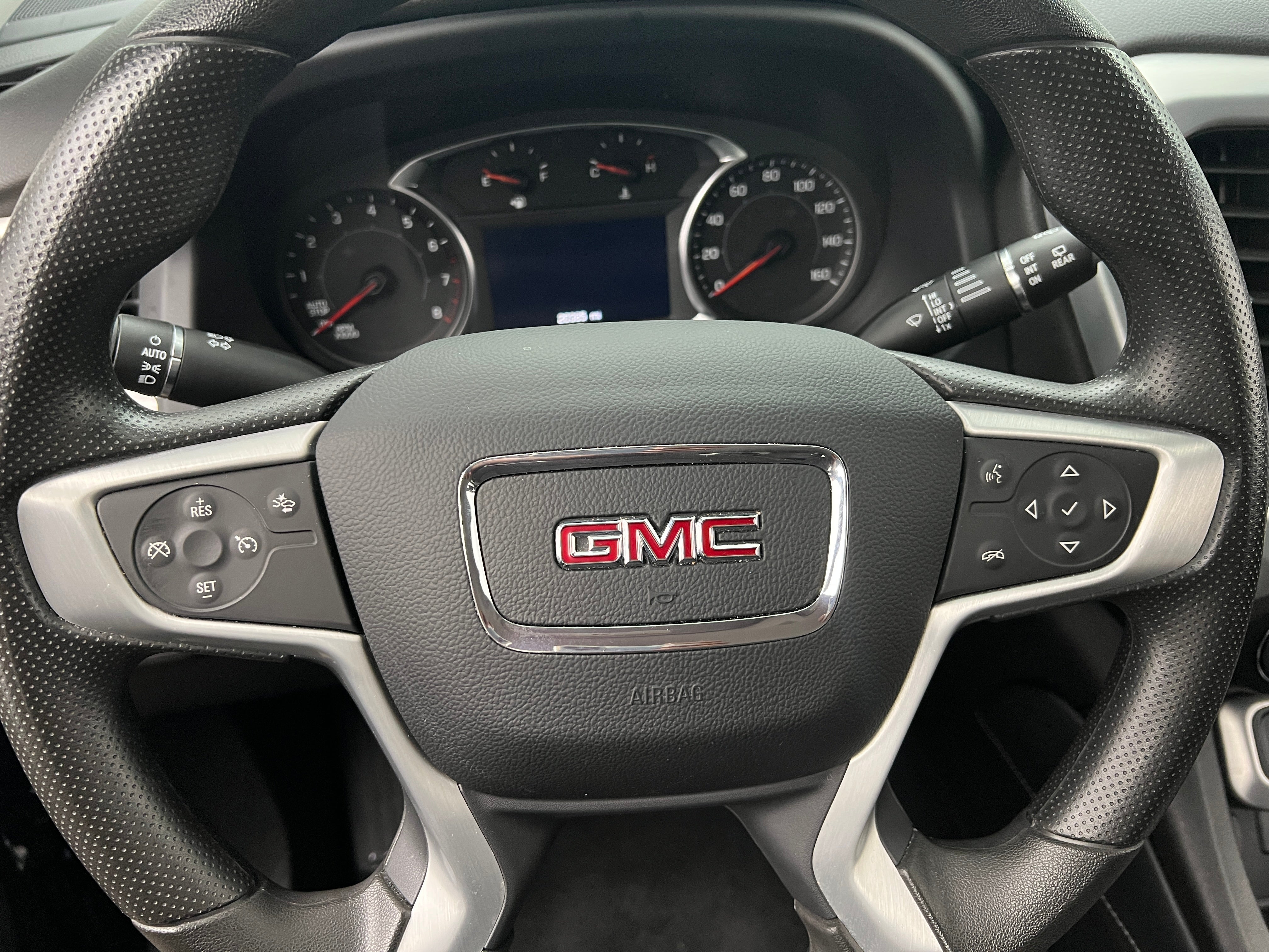 2023 GMC Acadia SLE 5