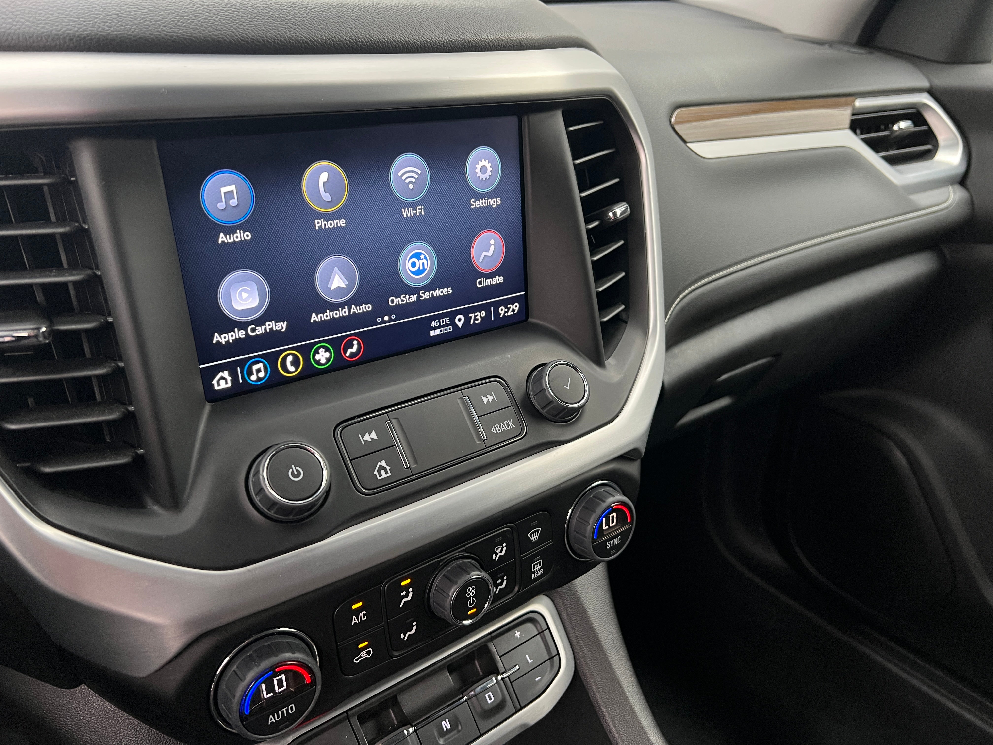 2023 GMC Acadia SLE 4
