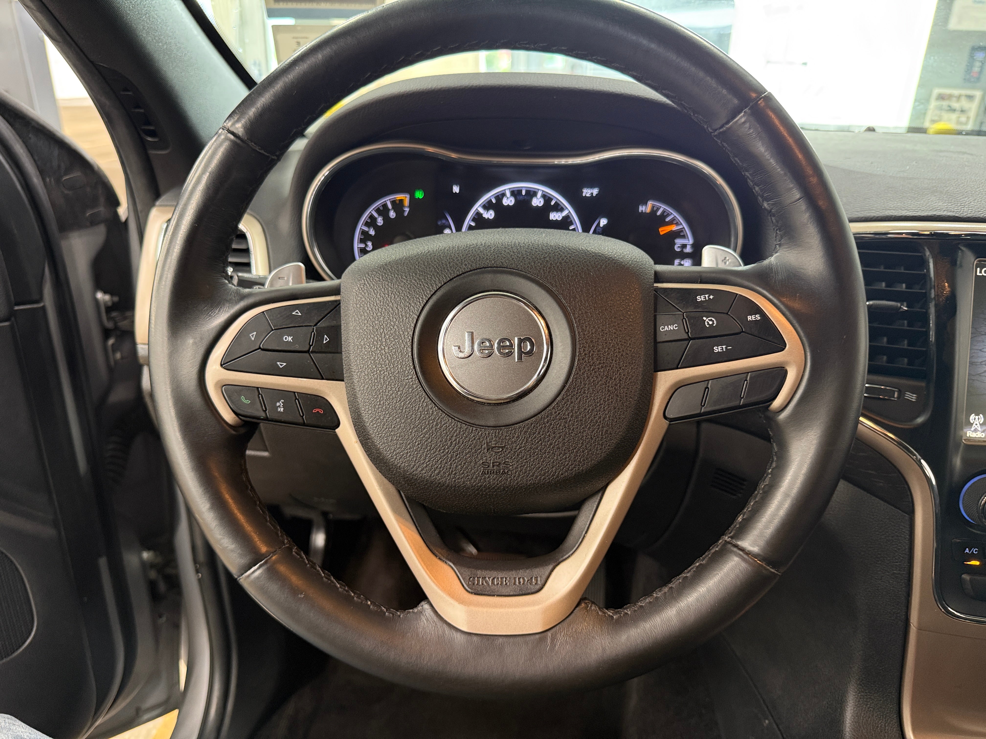 2017 Jeep Grand Cherokee Laredo 5