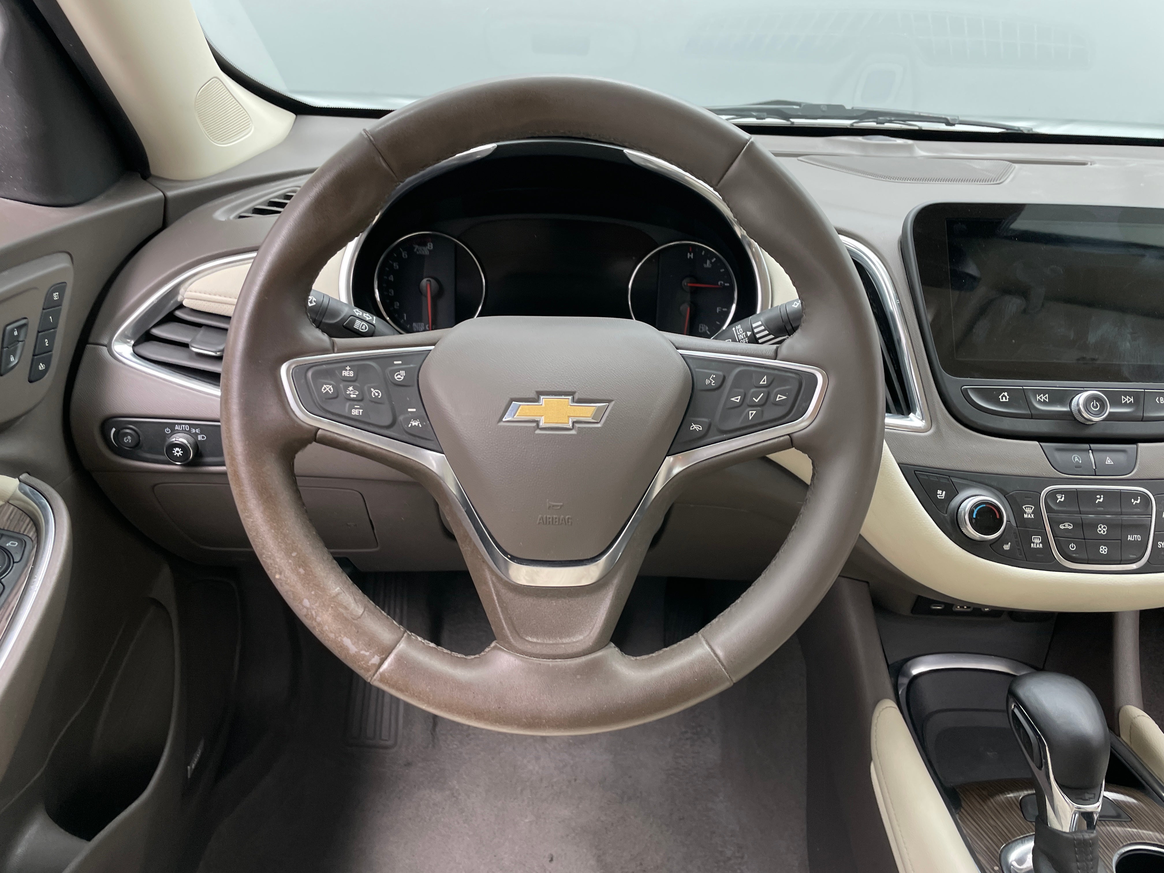 Thumbnail: 2024 Chevrolet Malibu - 4