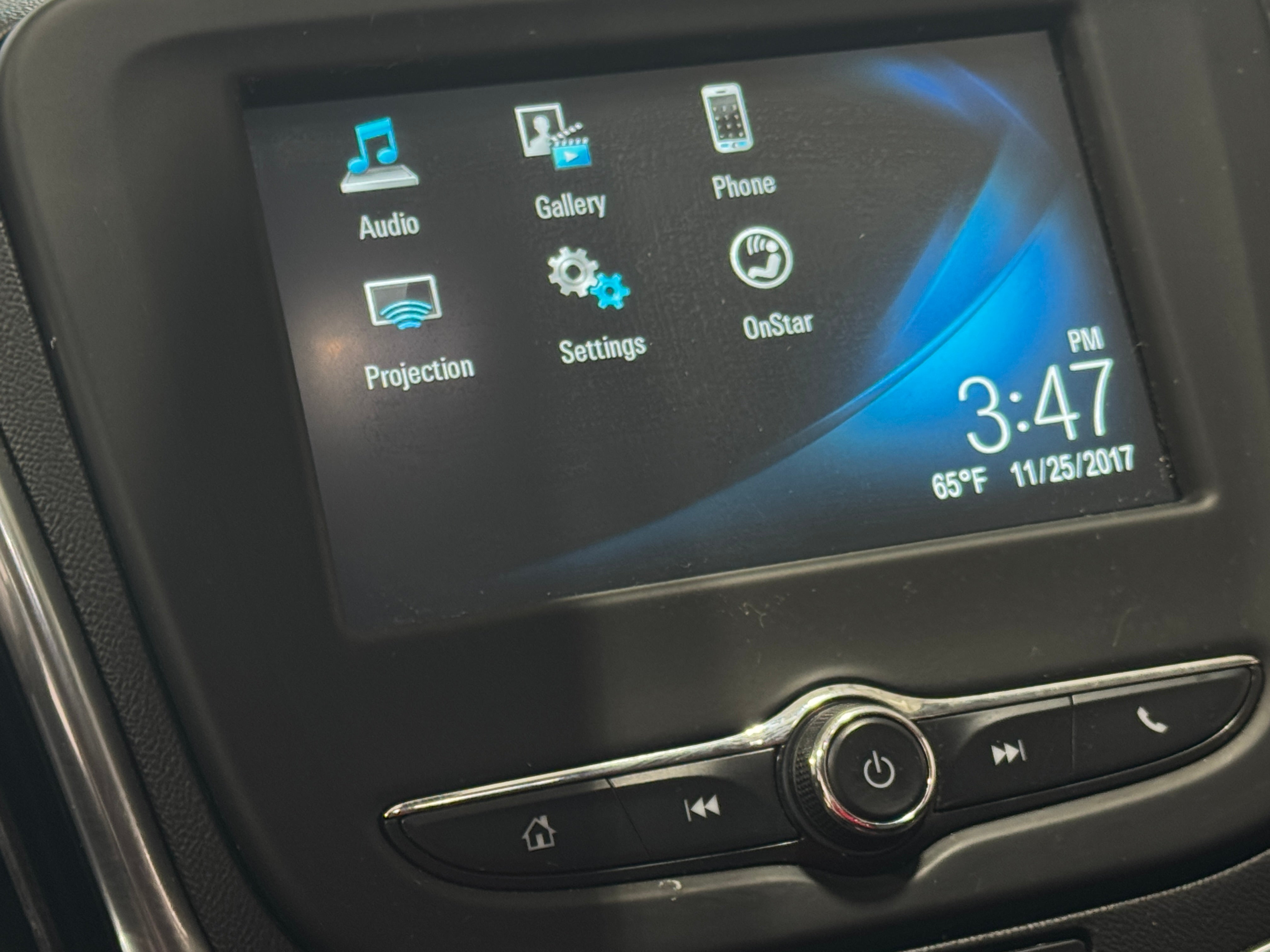 Thumbnail: 2018 Chevrolet Equinox - 4