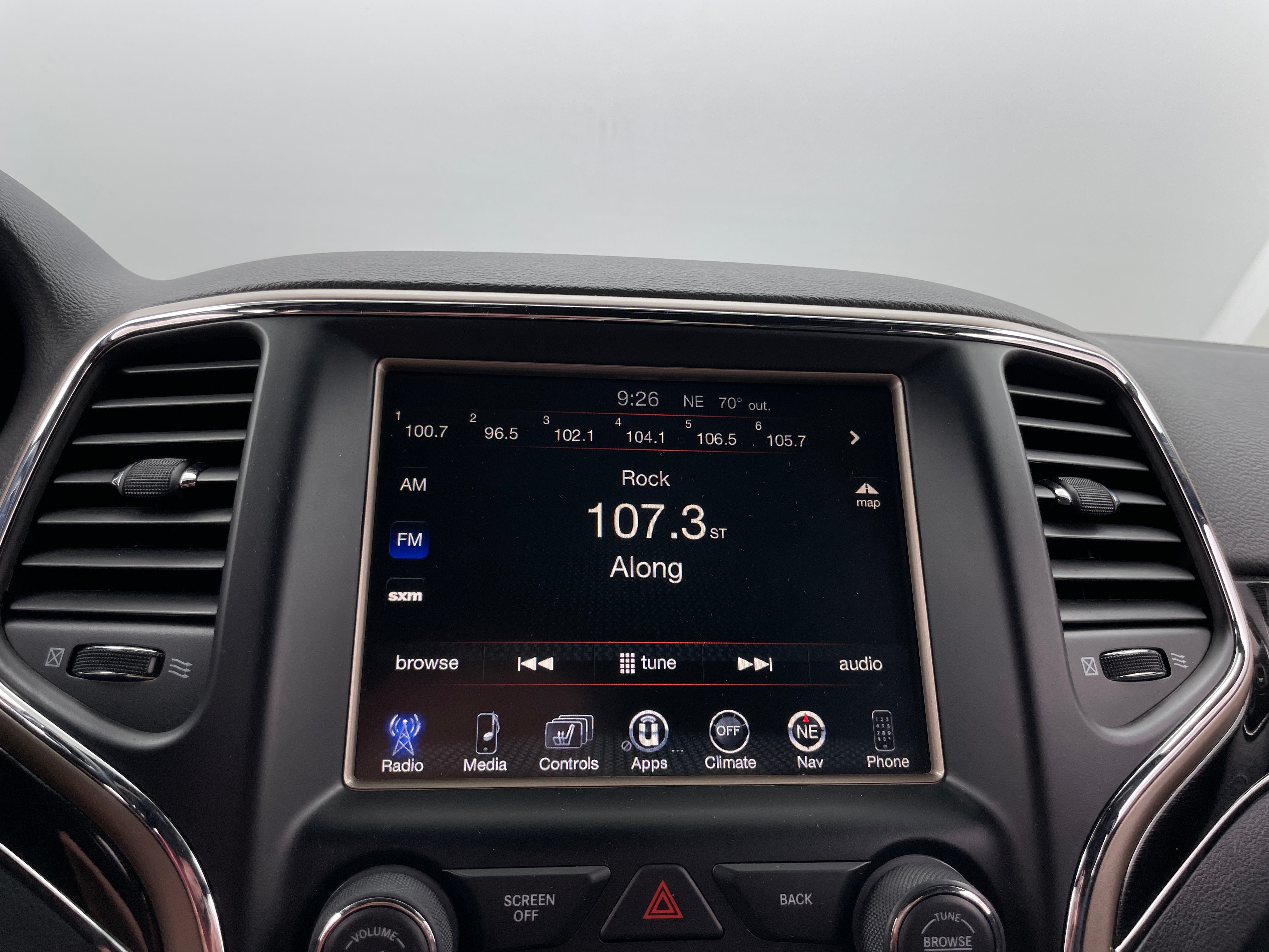 2016 Jeep Grand Cherokee Limited 75th Anniversary Edition 3