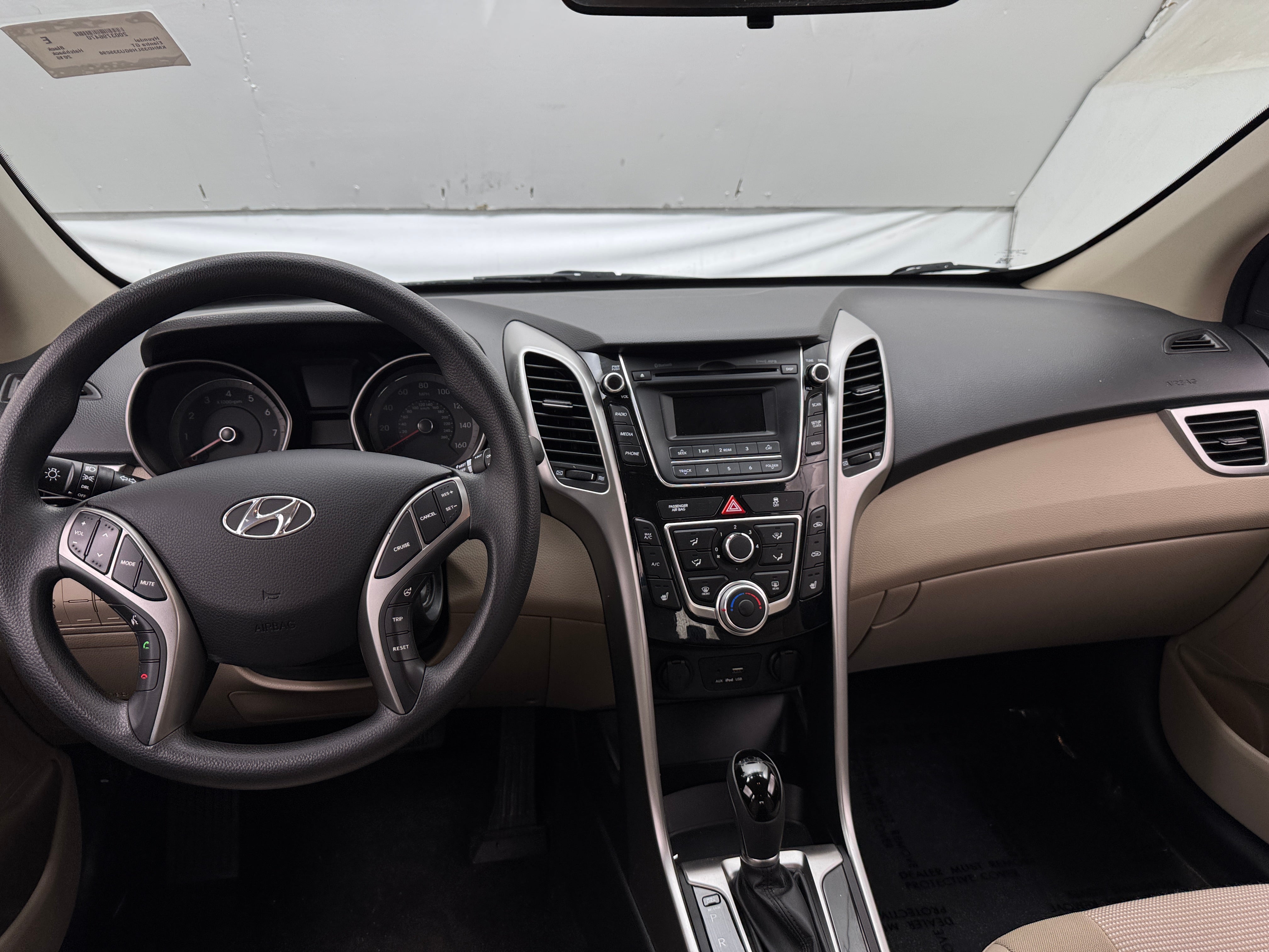 2016 Hyundai Elantra Base 3