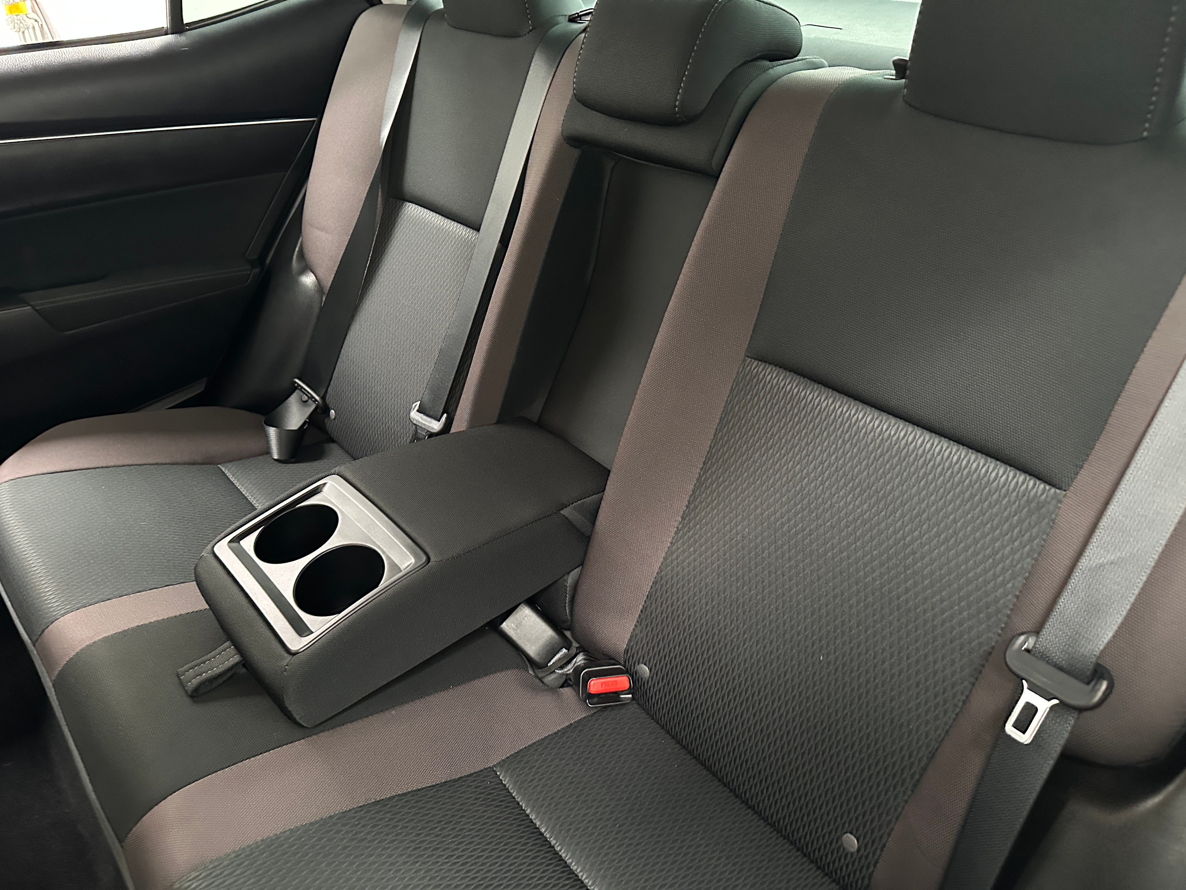 2017 Toyota Corolla LE 6