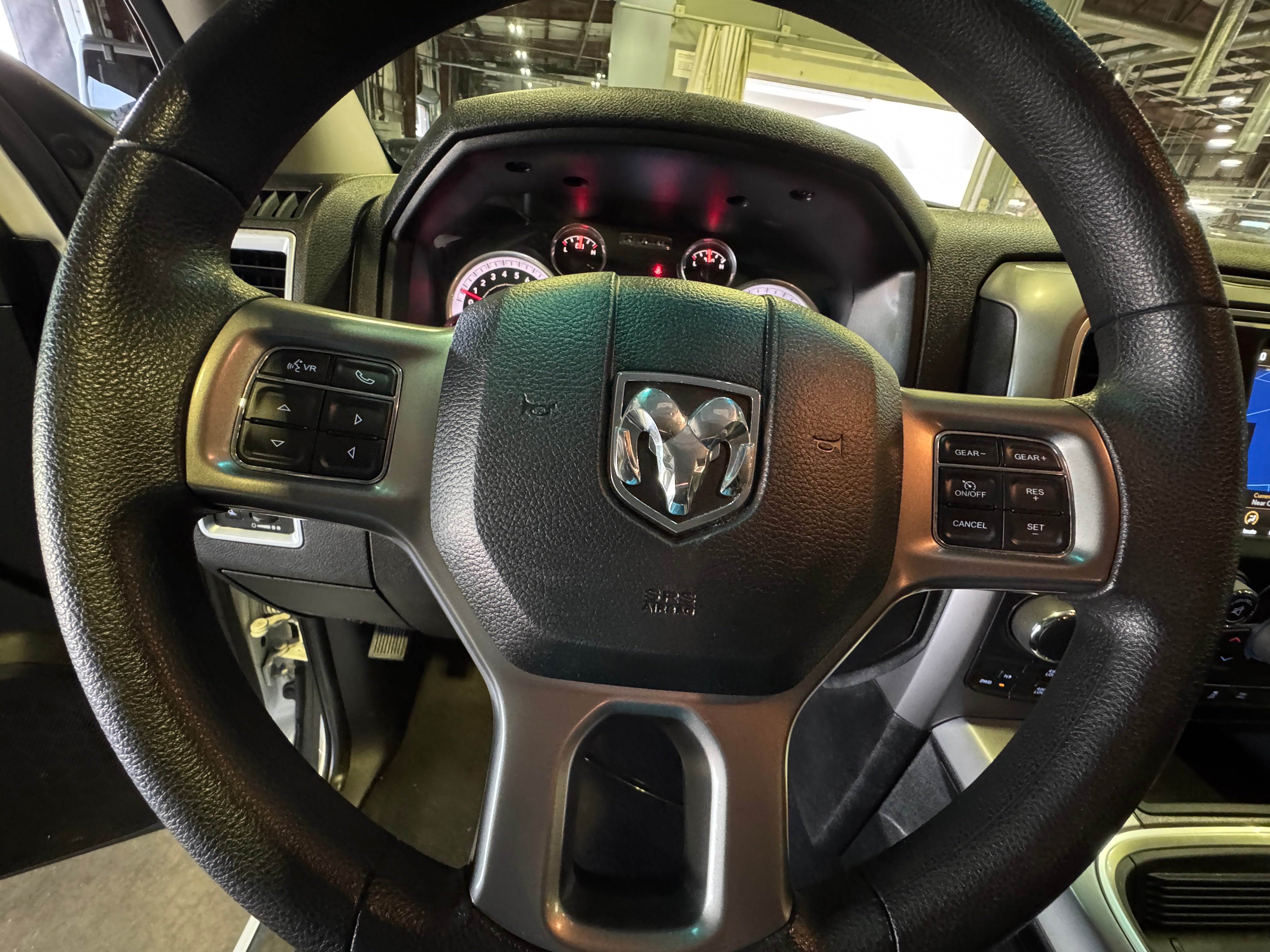 2023 RAM 1500 Classic SLT 5