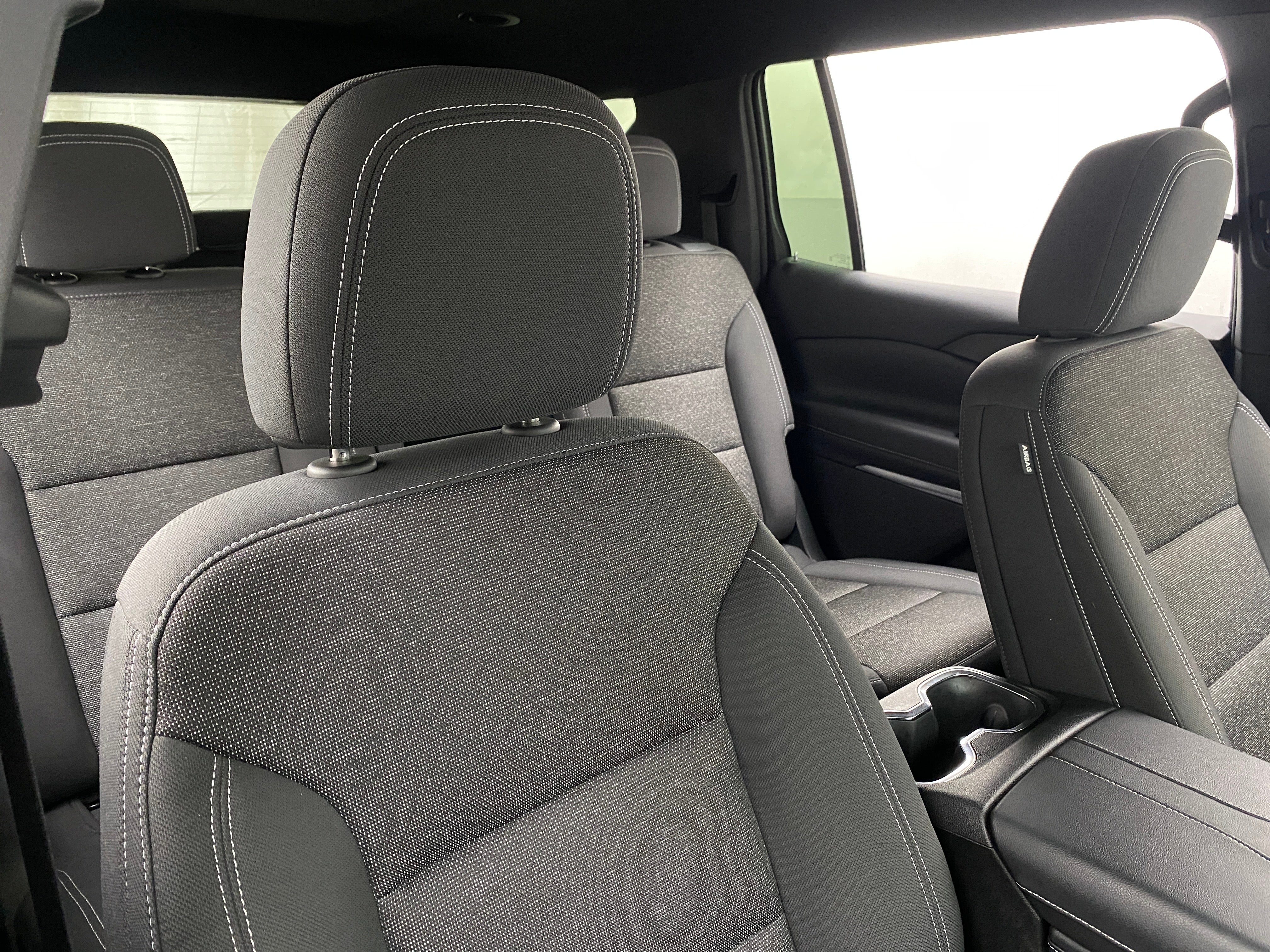 2024 Chevrolet Traverse LT 2