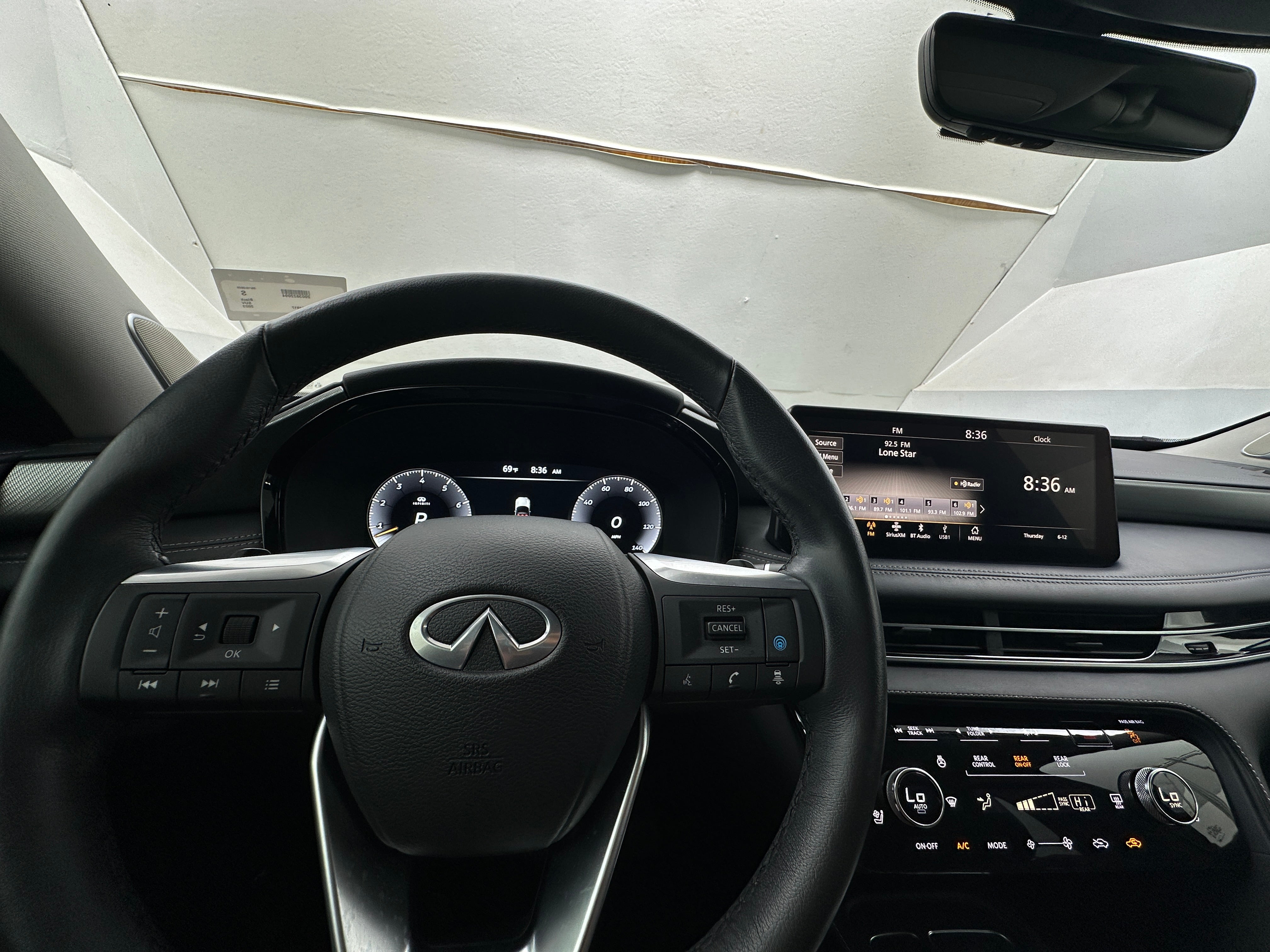 2023 INFINITI QX60 Luxe 2