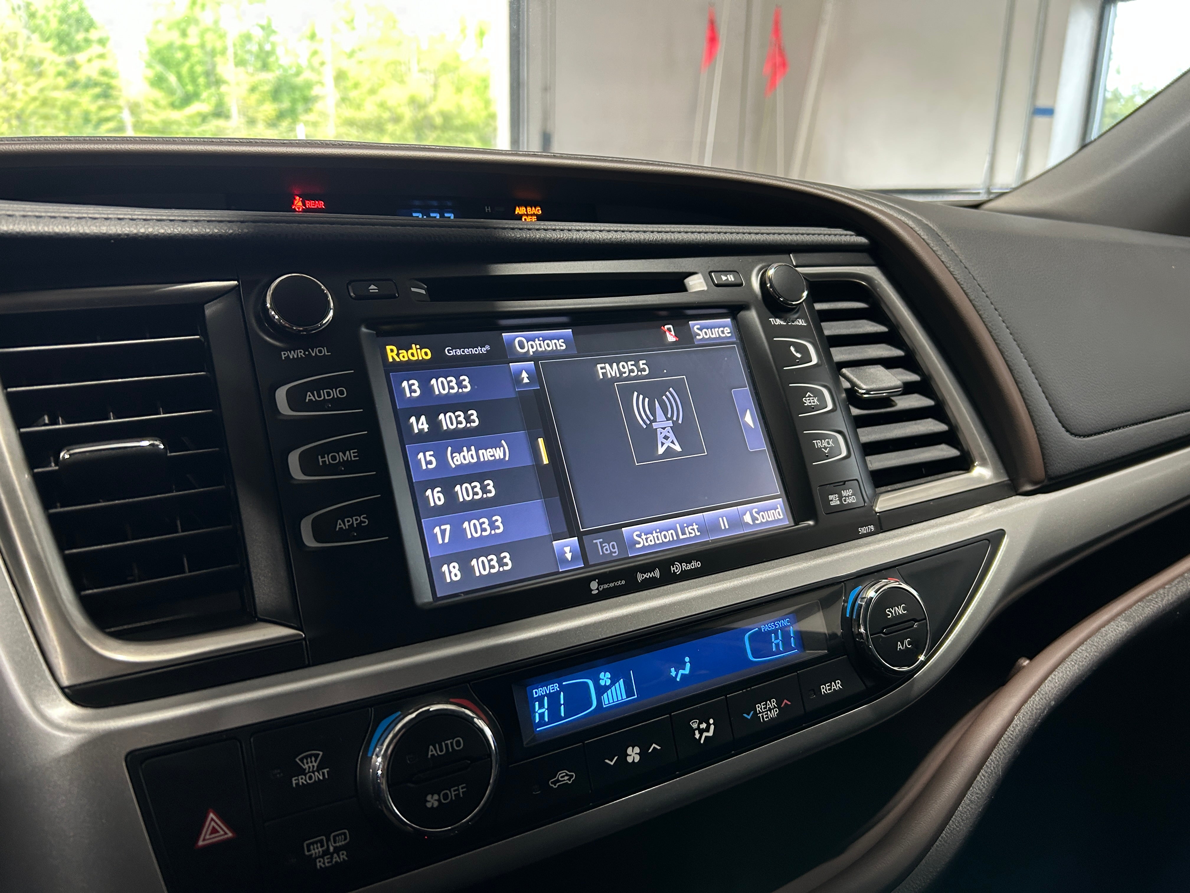 2018 Toyota Highlander XLE 3