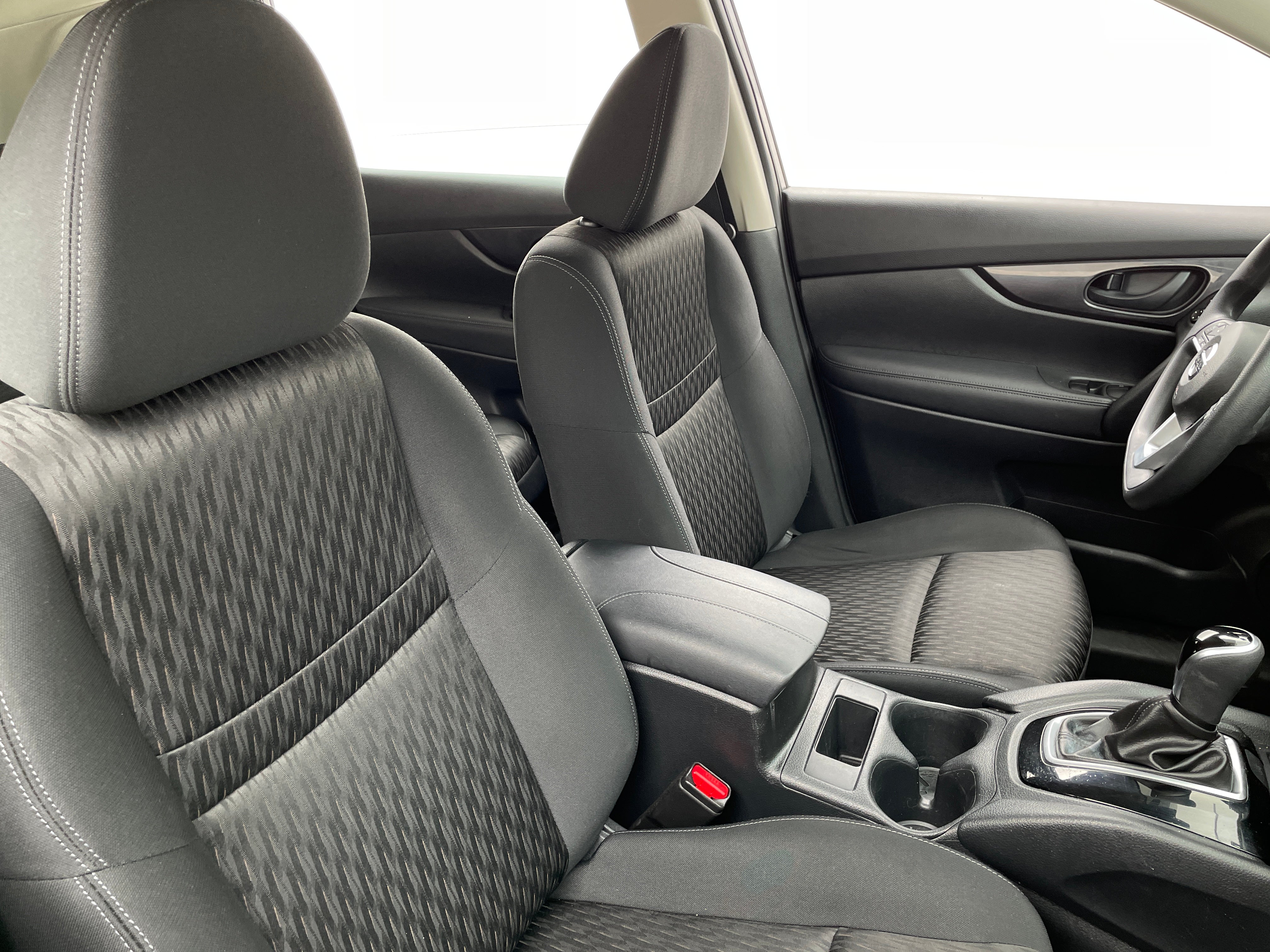 2019 Nissan Rogue S 2