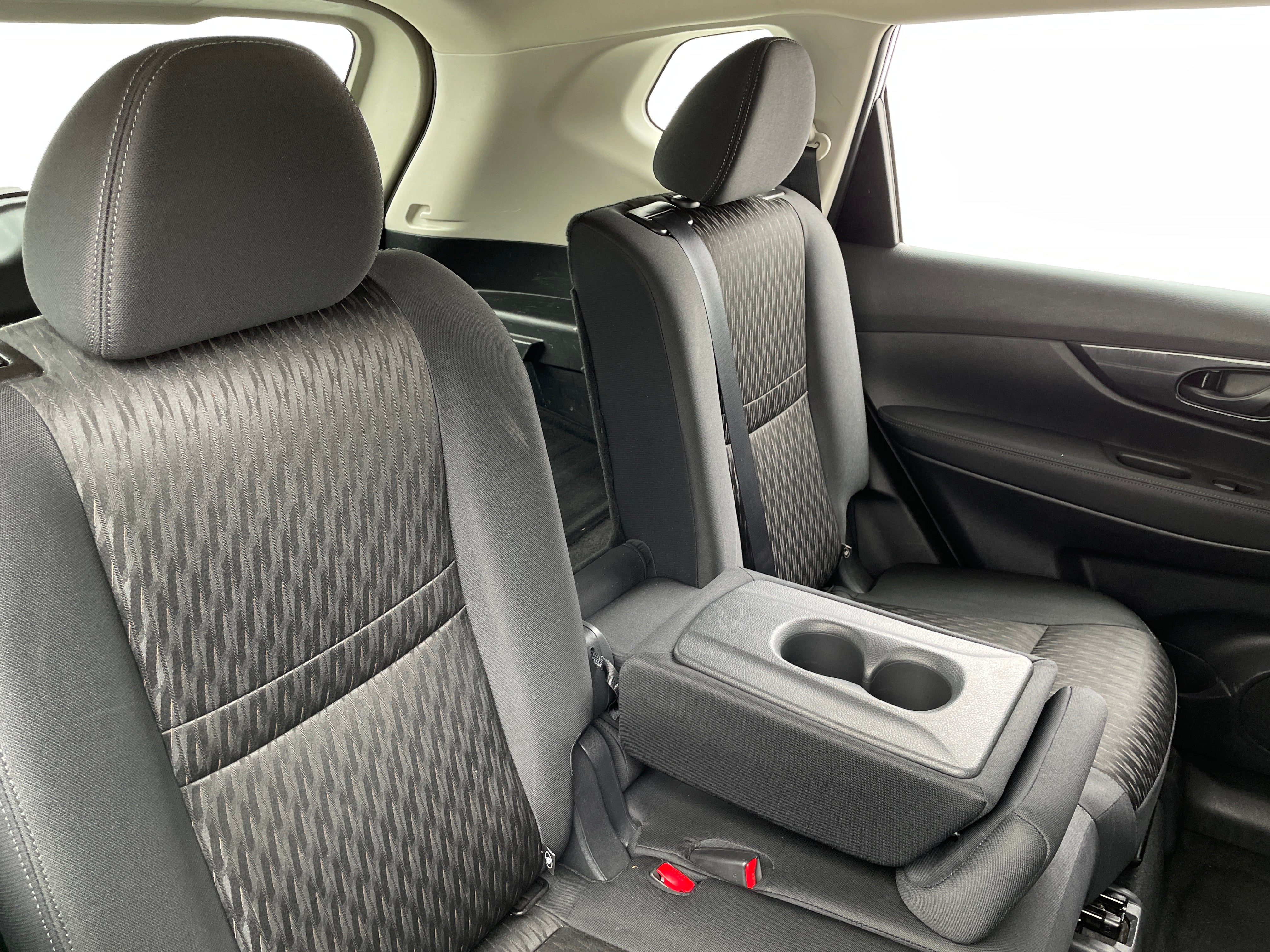 2019 Nissan Rogue S 6