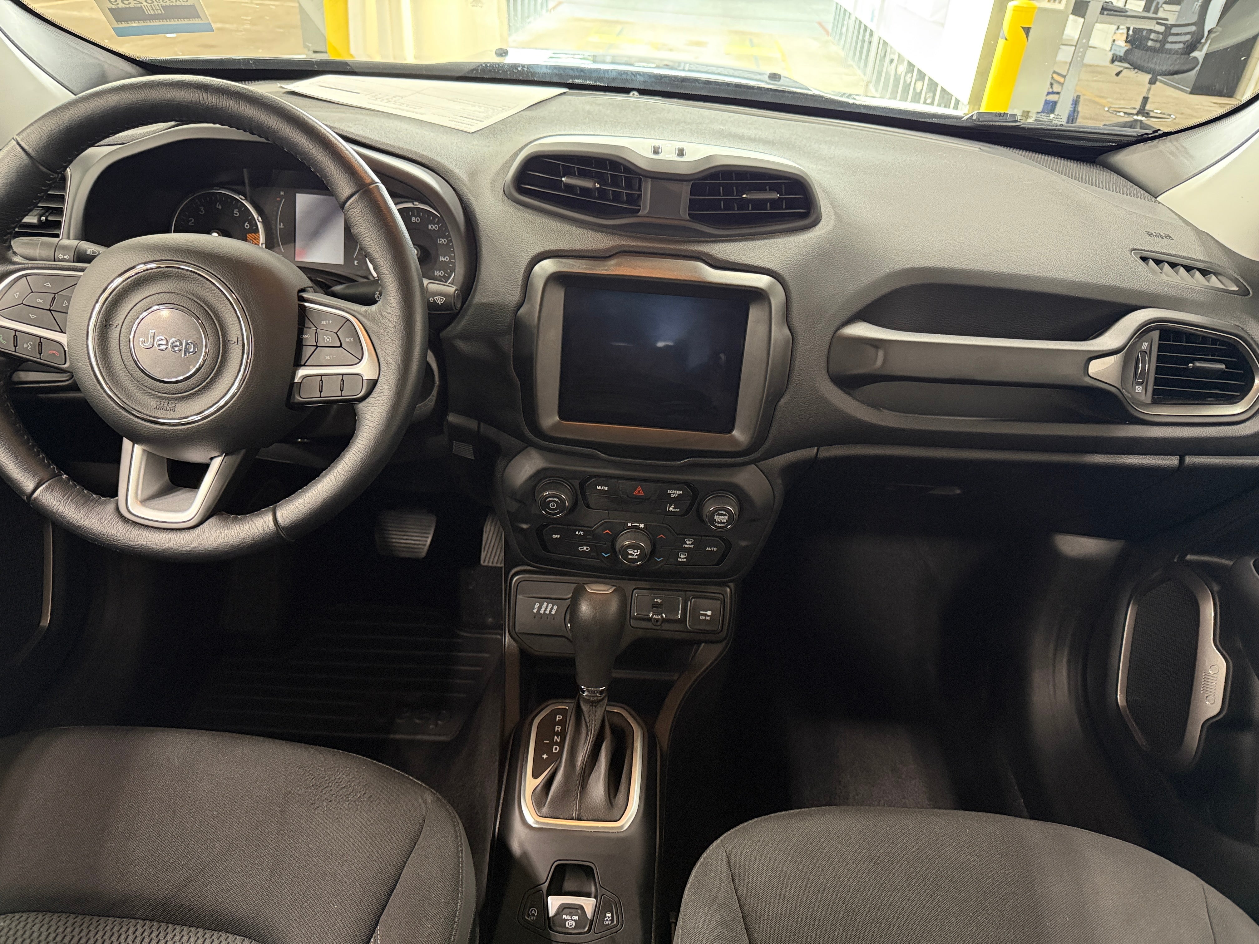 Thumbnail: 2023 Jeep Renegade - 3