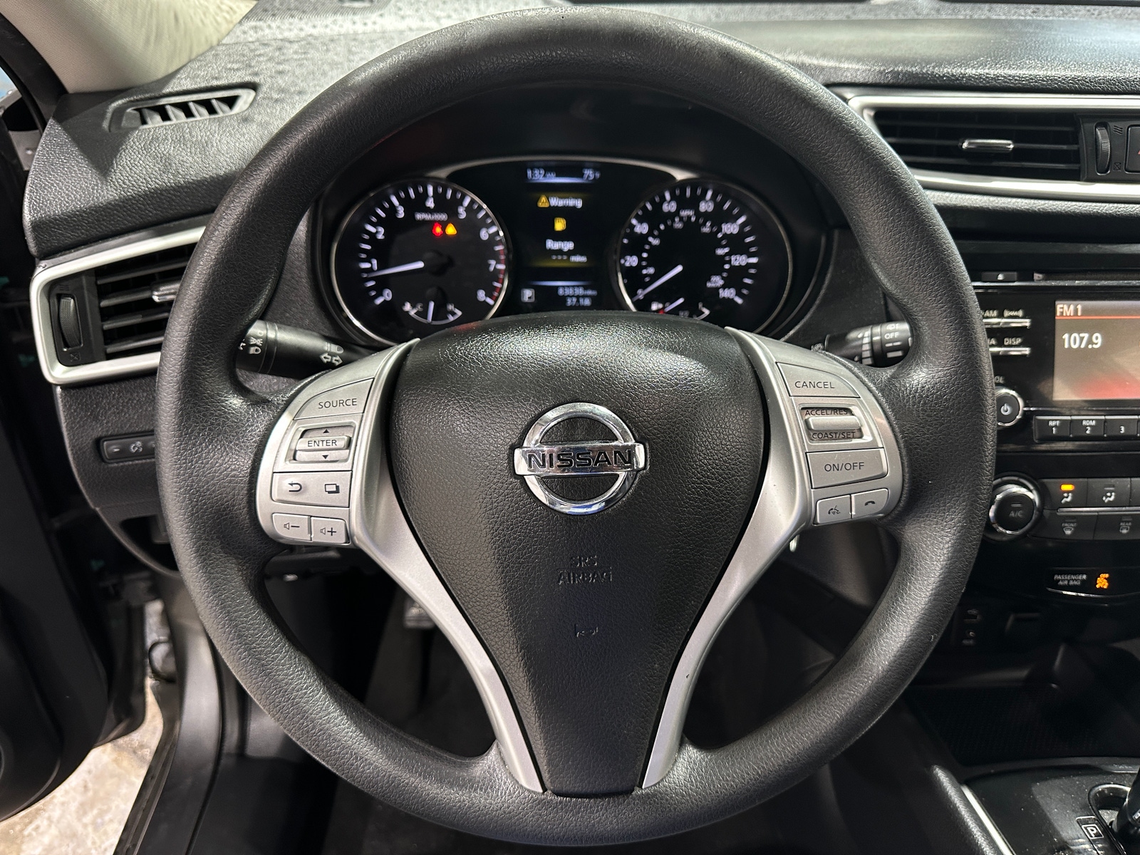 Thumbnail: 2016 Nissan Rogue - 5