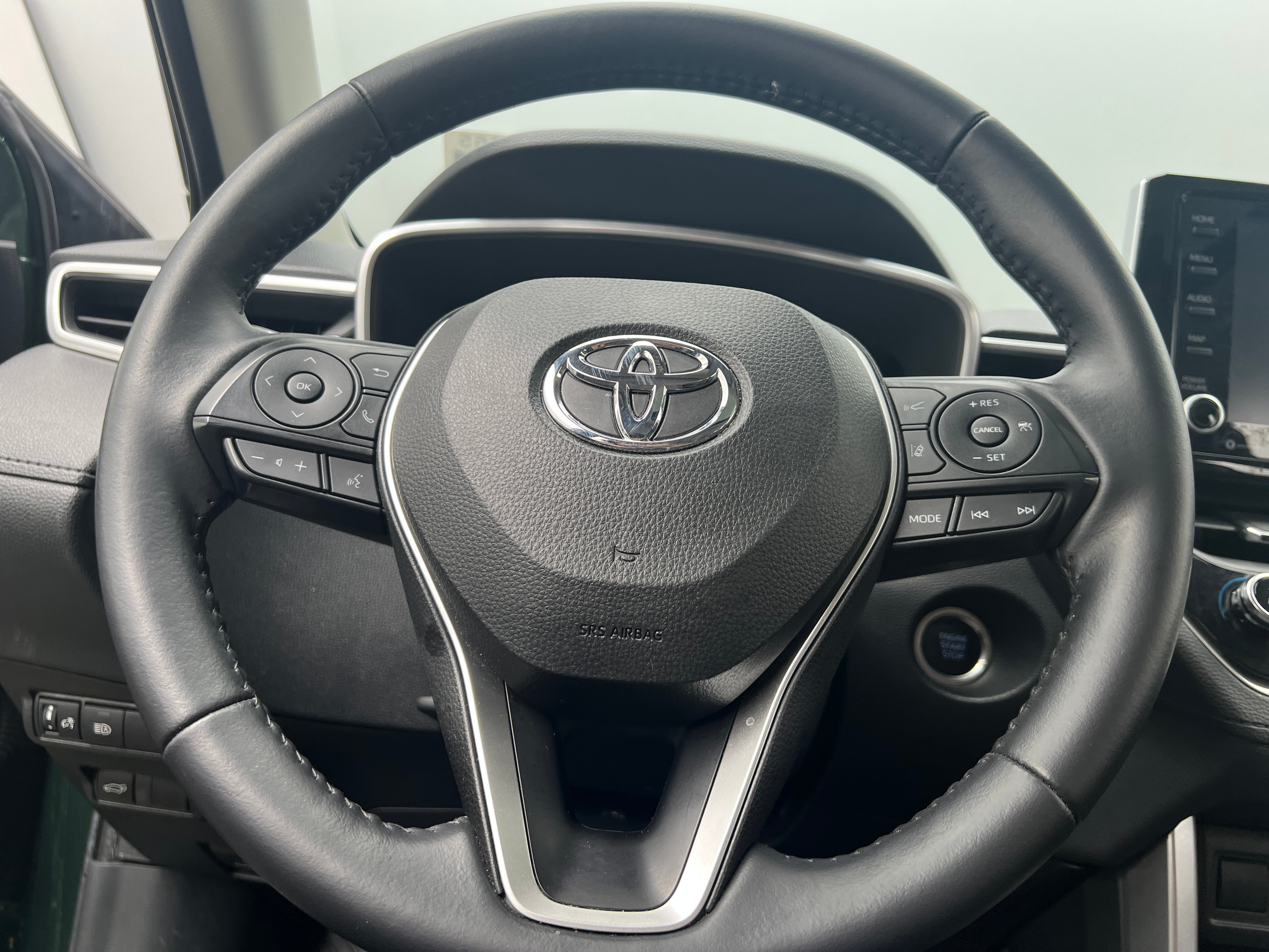 Thumbnail: 2022 Toyota Corolla Cross - 5