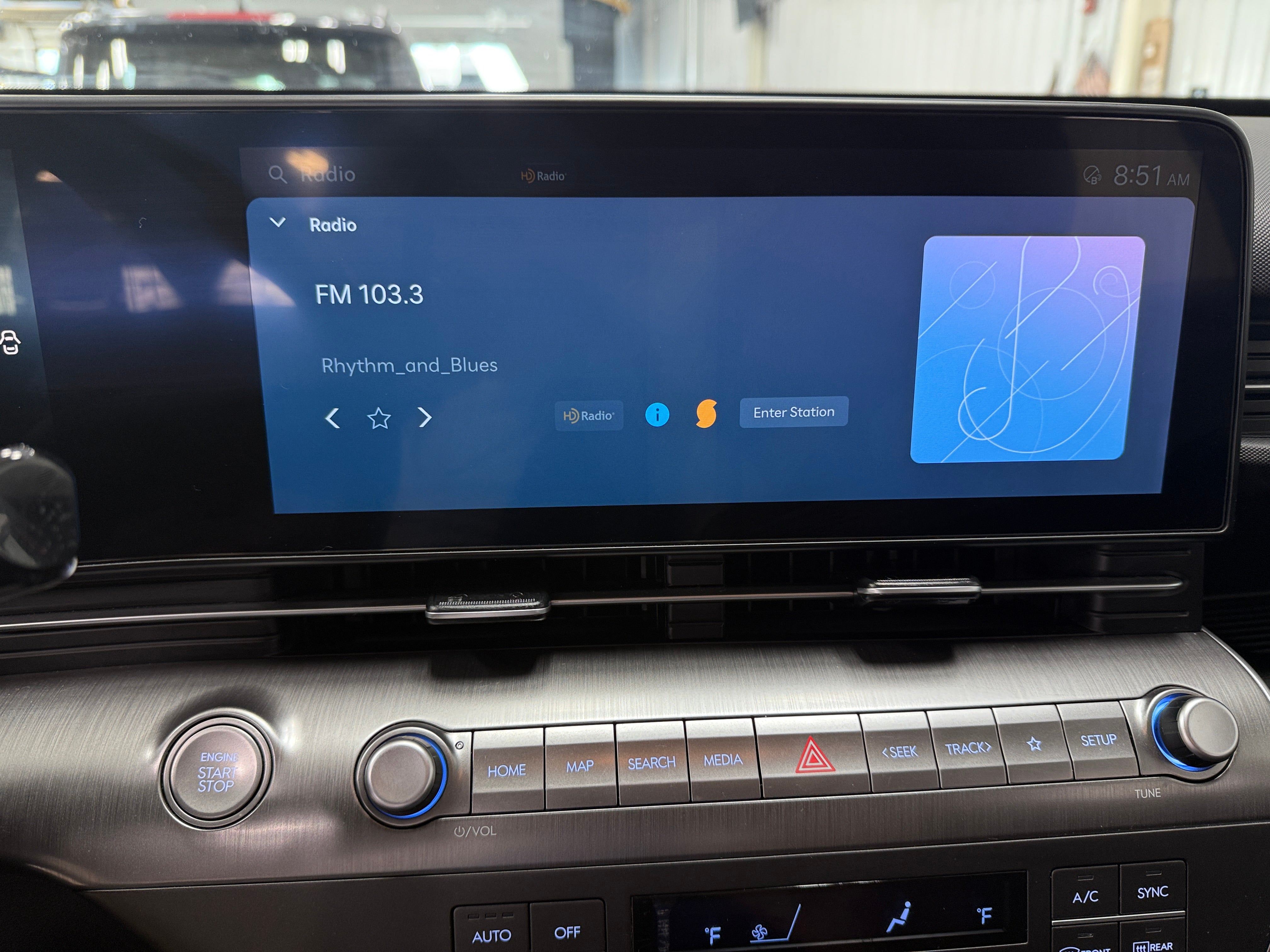 2025 Hyundai Kona SEL 4
